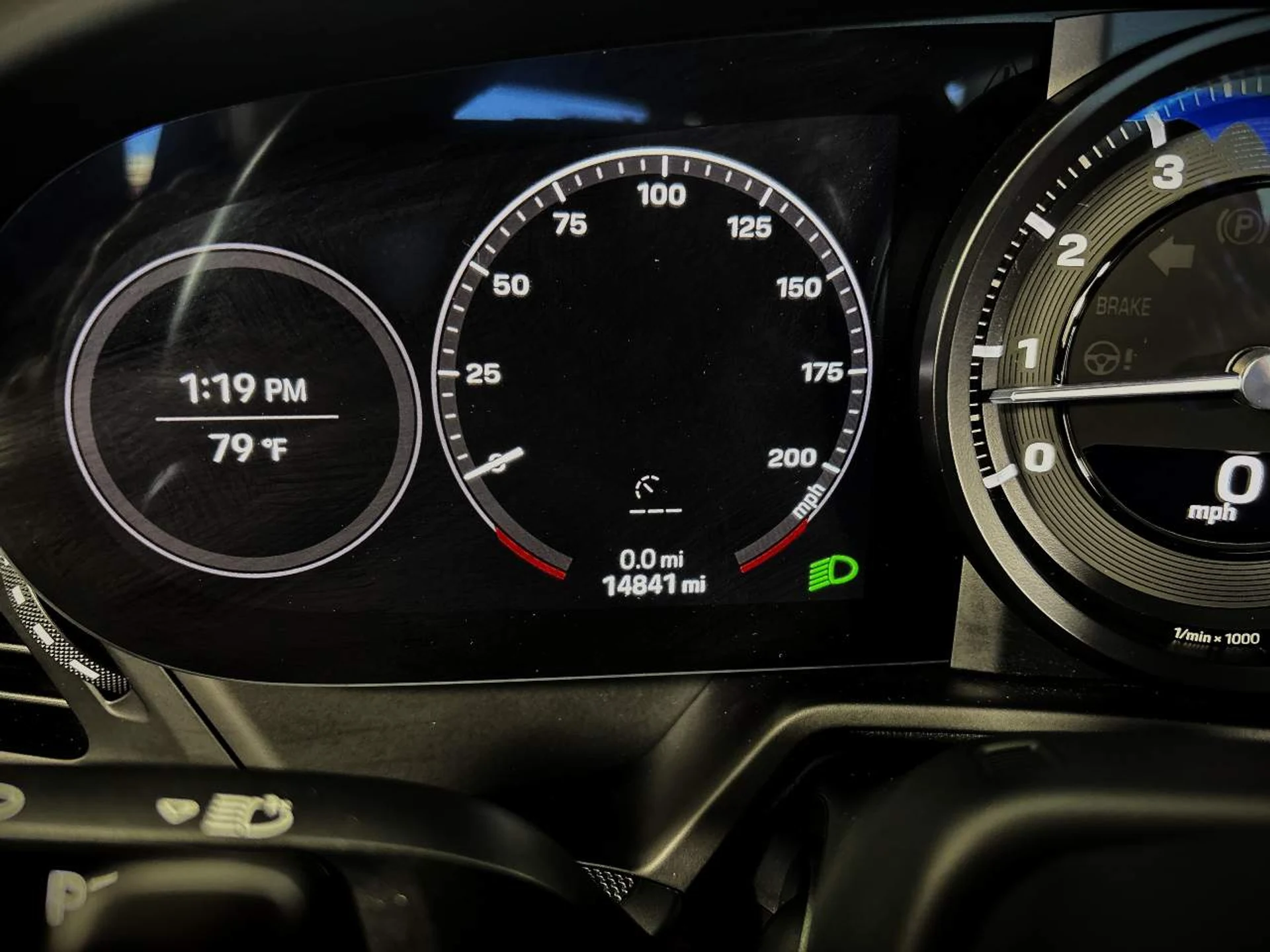 mph013_3944140365_f05baaccb77593b1fba7f8523c5f3733_67e06152fa