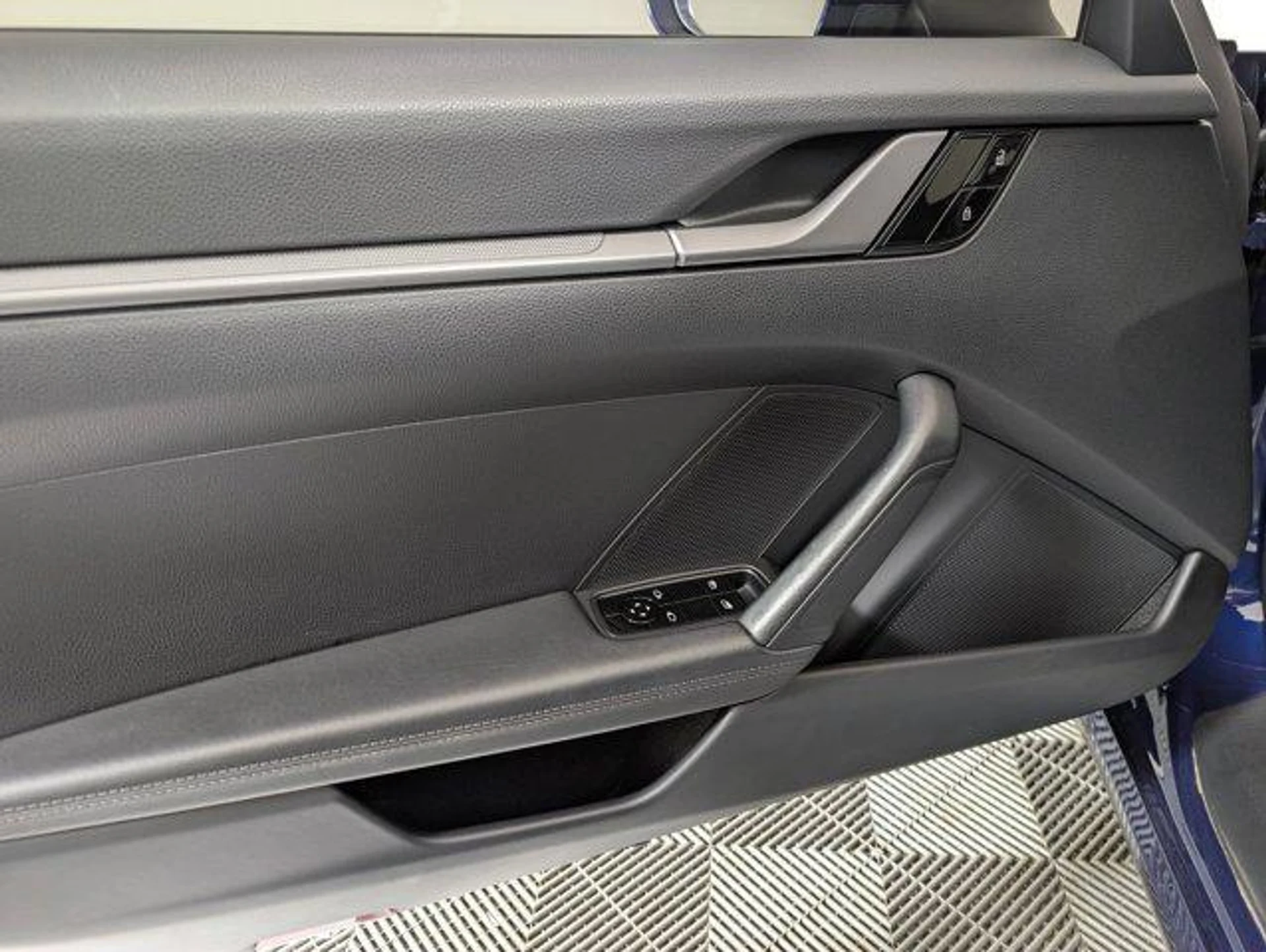 mph013_3952468226_p_Qkm_NQH_4xxrzv_Jfh1_Hj3t7_Ok_K4_Q_8fc8976b31