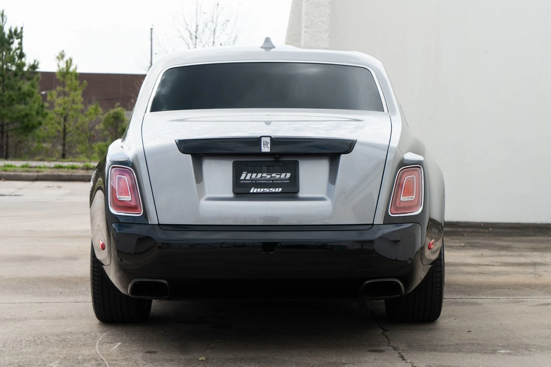 mph013_3955146537_Used_2022_Rolls_Royce_Phantom_EWB_1771455948_e2200b4049