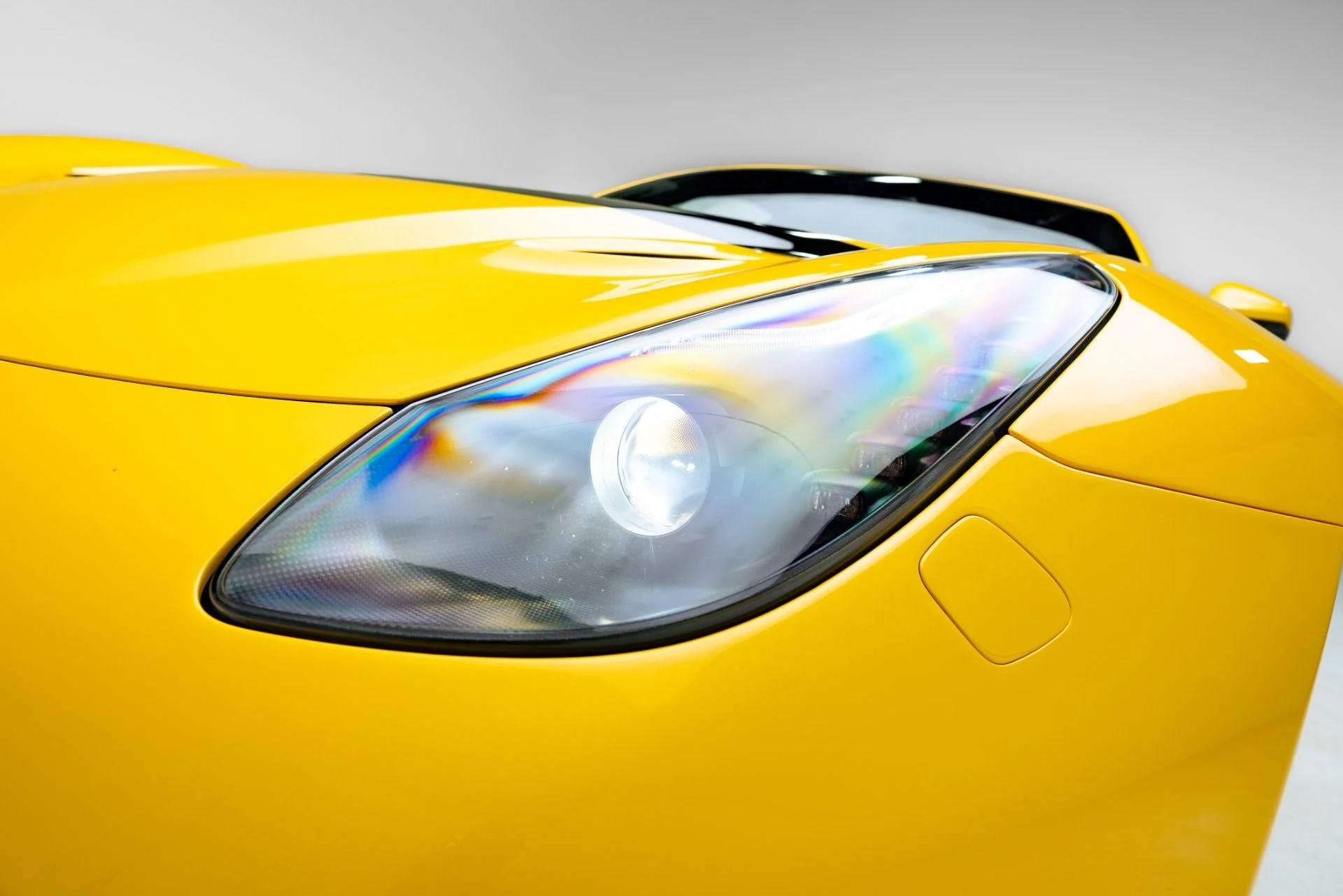 mph013_3968370806_Used_2017_Ferrari_F12tdf_1777399989_a6a881fc97