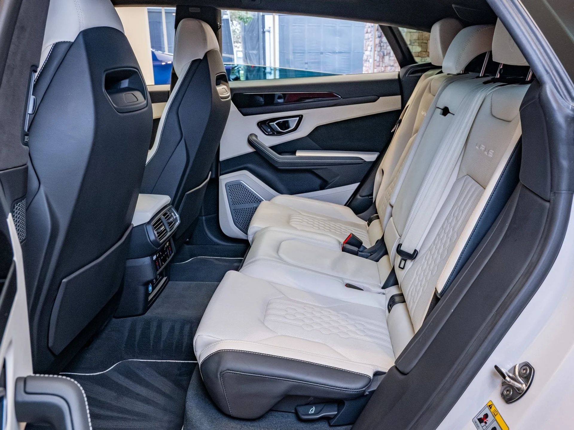 mph013_3969233506_14_097fce443b