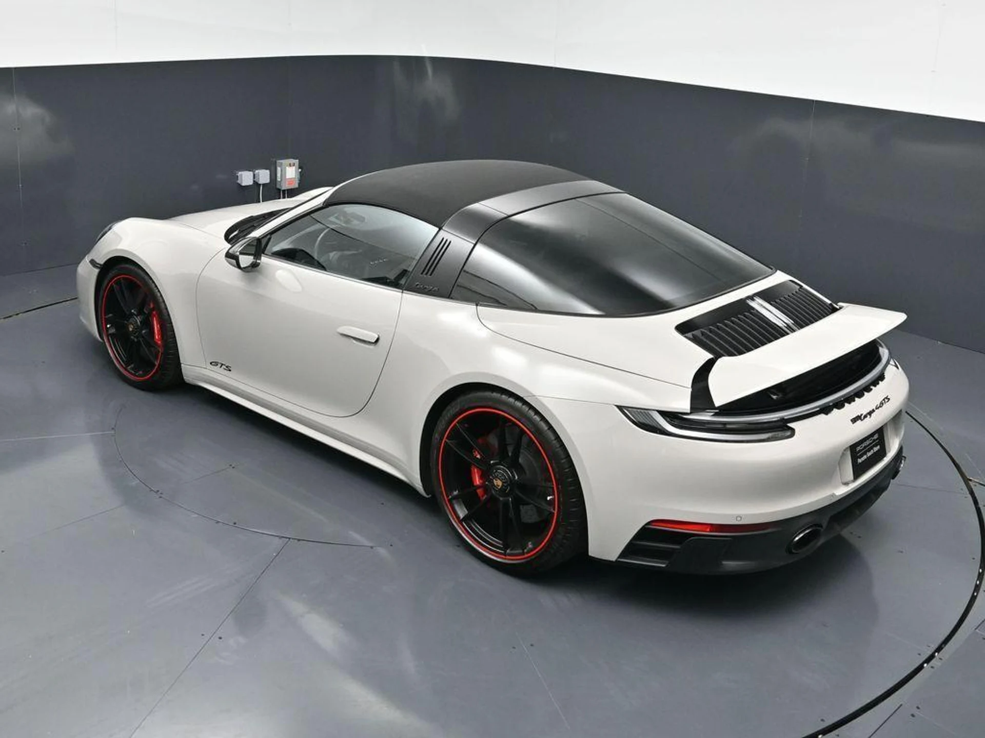 mph013_3972533667_BF_131ee1_K6v_Yt5w5_YE_8p_P3_R1_H0_U_159a24c81c