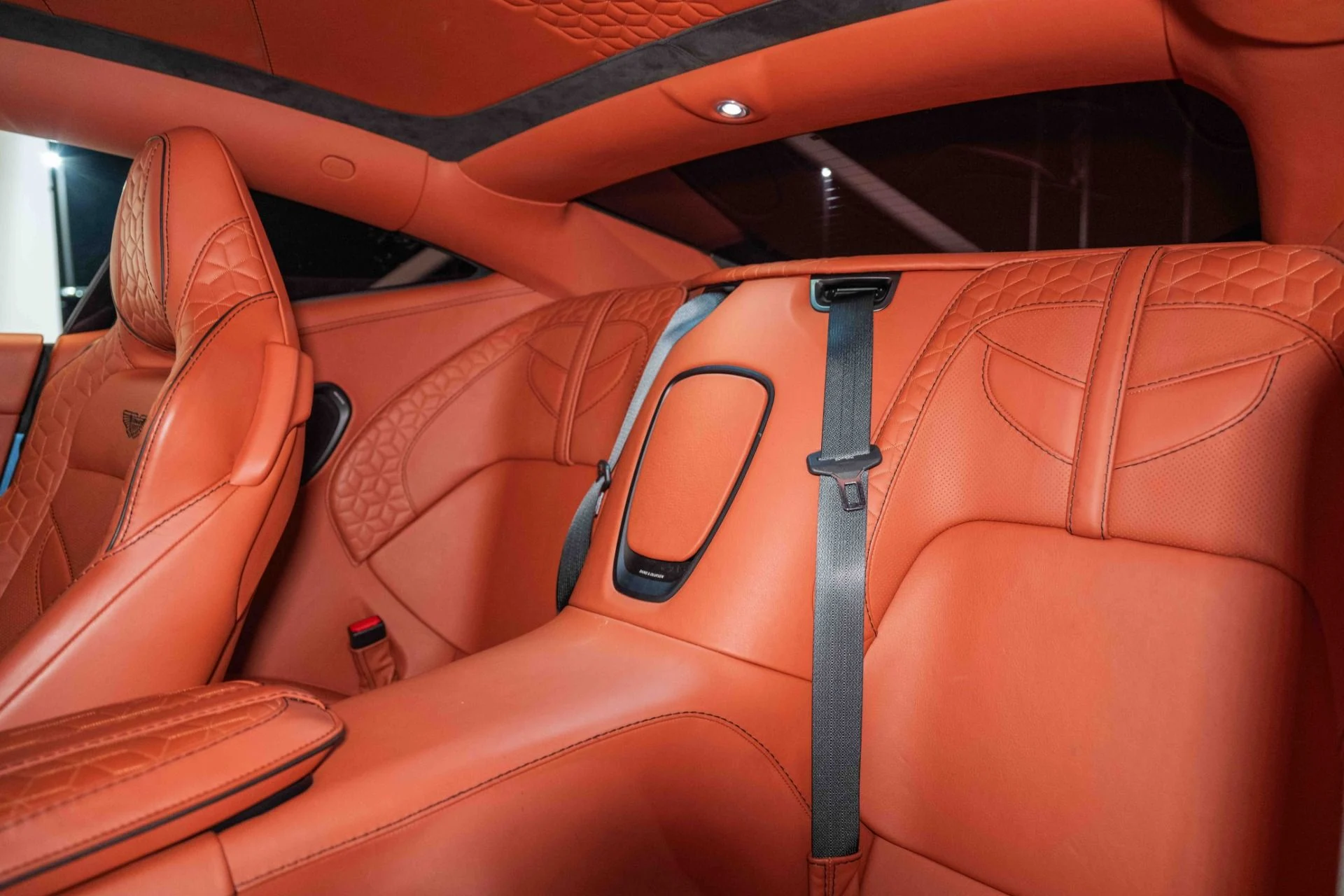 mph013_397951889_Used_2019_Aston_Martin_DBS_Superleggera_1726670802_7f063c474d