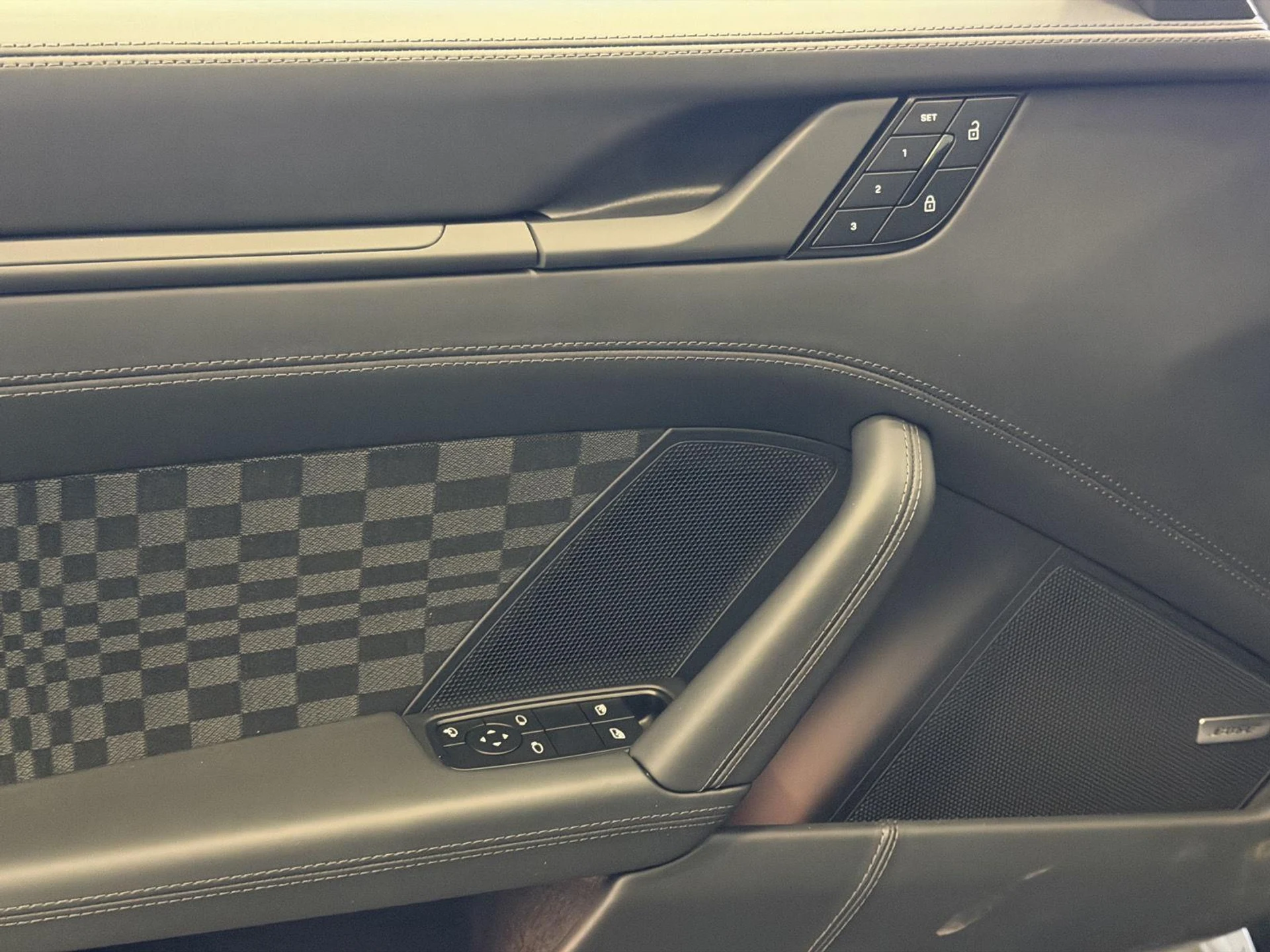 mph013_399009623_5d7f6ecd7bd3390acc6bc3a7158409e6x_e3c8e73fe3