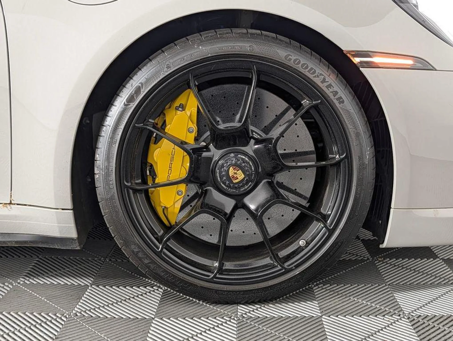 mph013_399242822_fz_EE_Bt_CA_Pku1_DV_Ry1_EPLHI_16p_PM_d70de6b53f