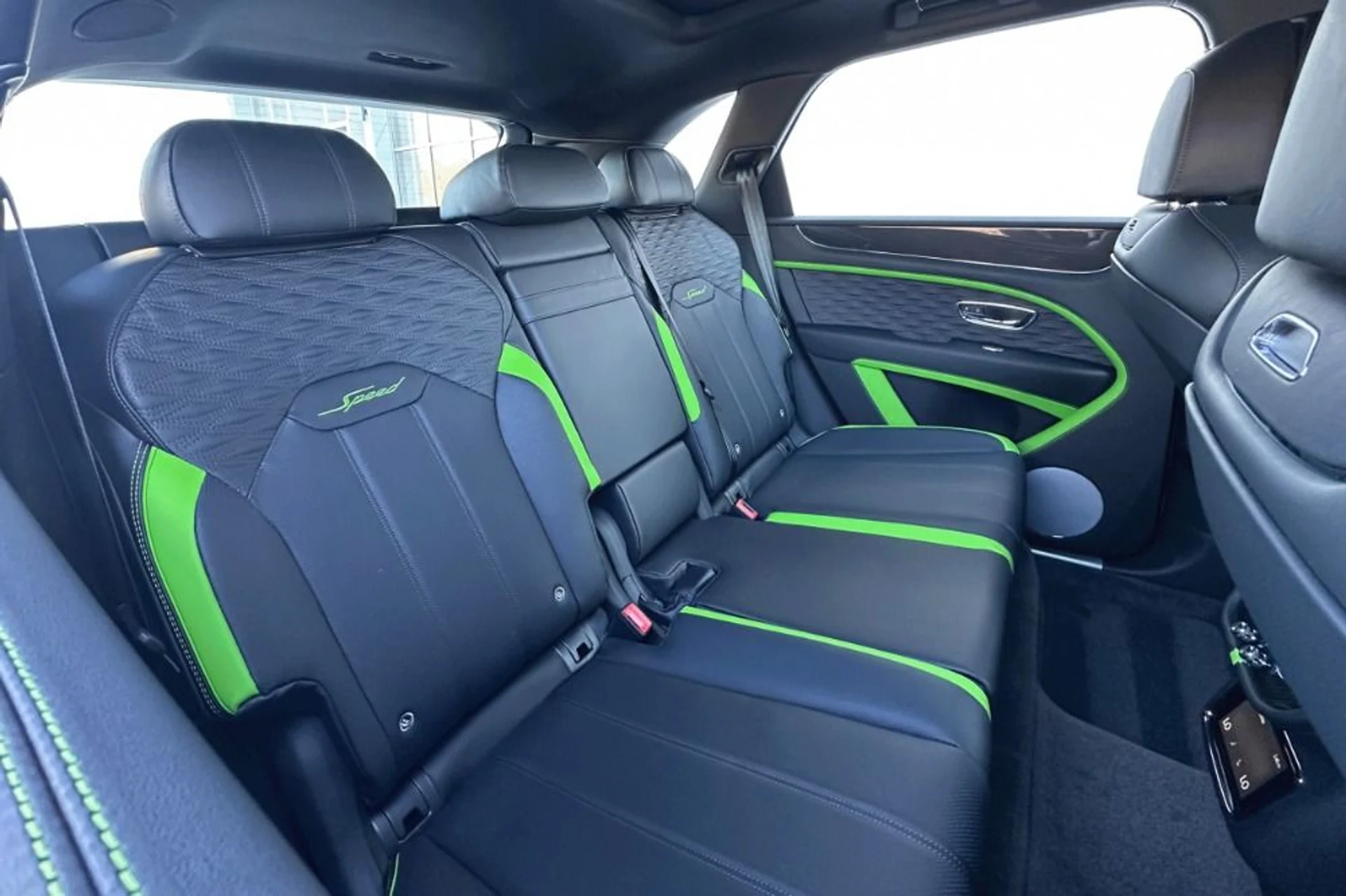 mph013_3996858406_New_2026_Bentley_Bentayga_Speed_1768573599_26c0d11a66