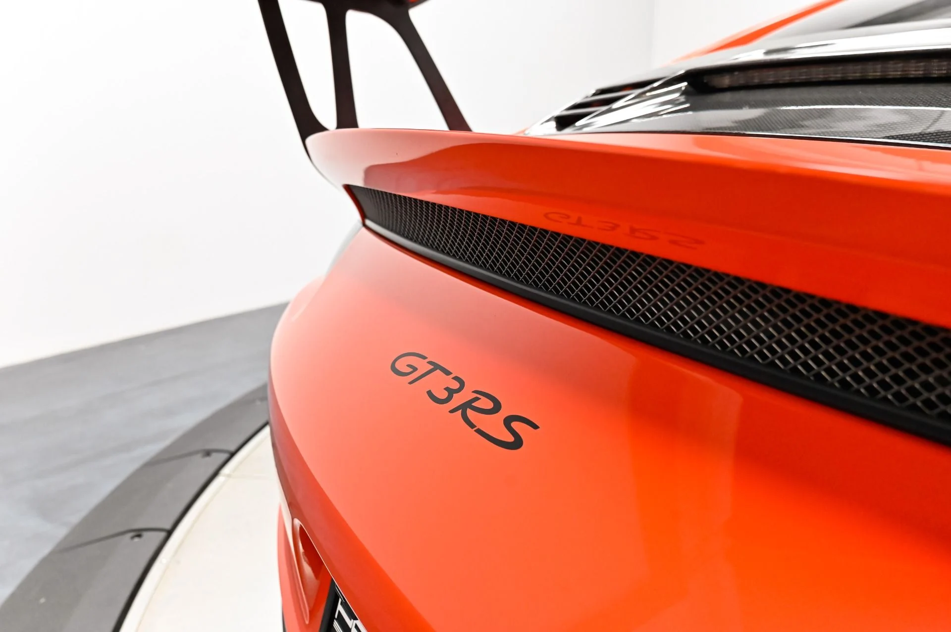 mph013_4005851390_Used_2016_Porsche_911_GT_3_RS_1791298183_f48fc48433