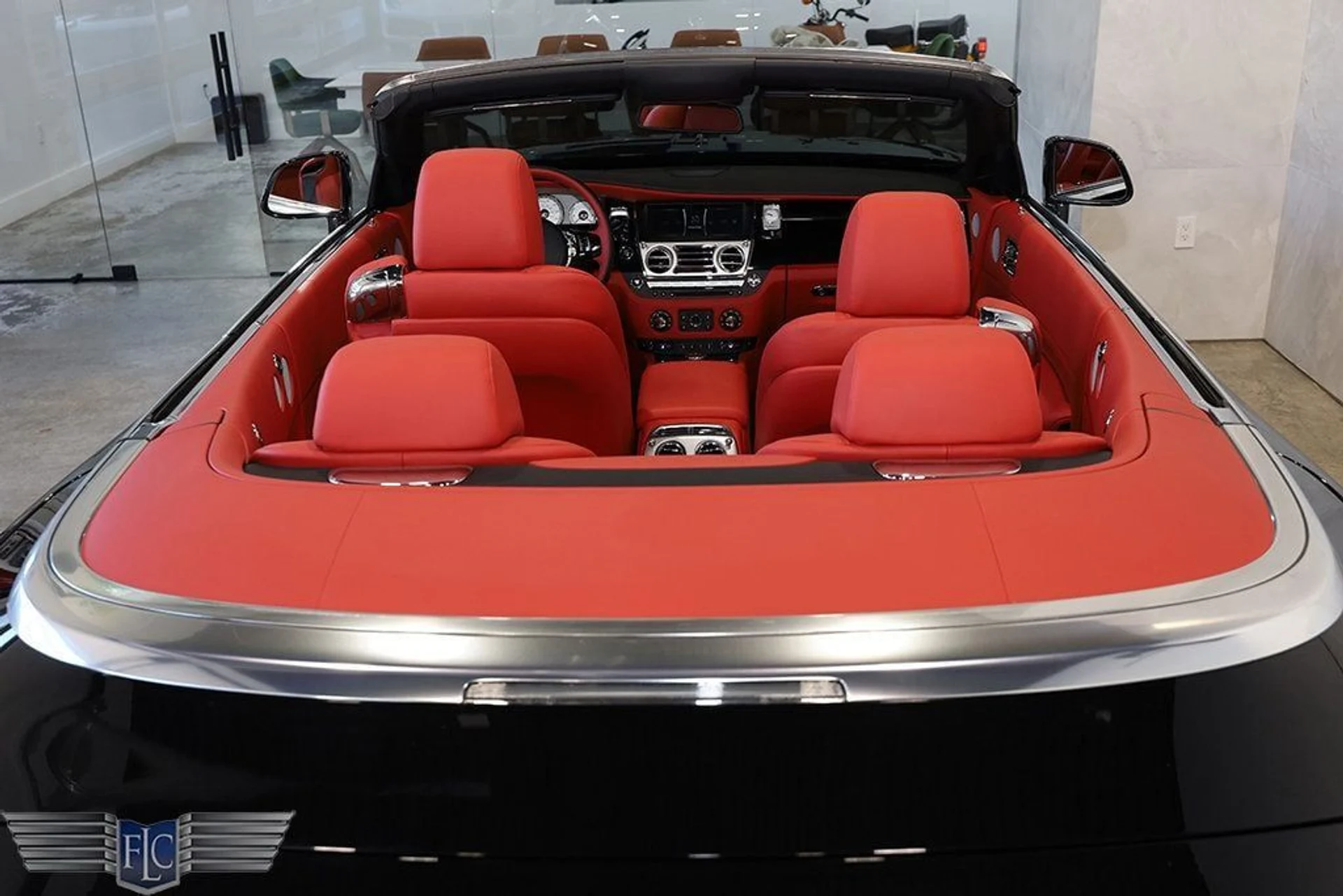 mph013_4007948509_used_2021_rolls_royce_dawn_convertible_9689_22905952_14_1024_382d0446b1