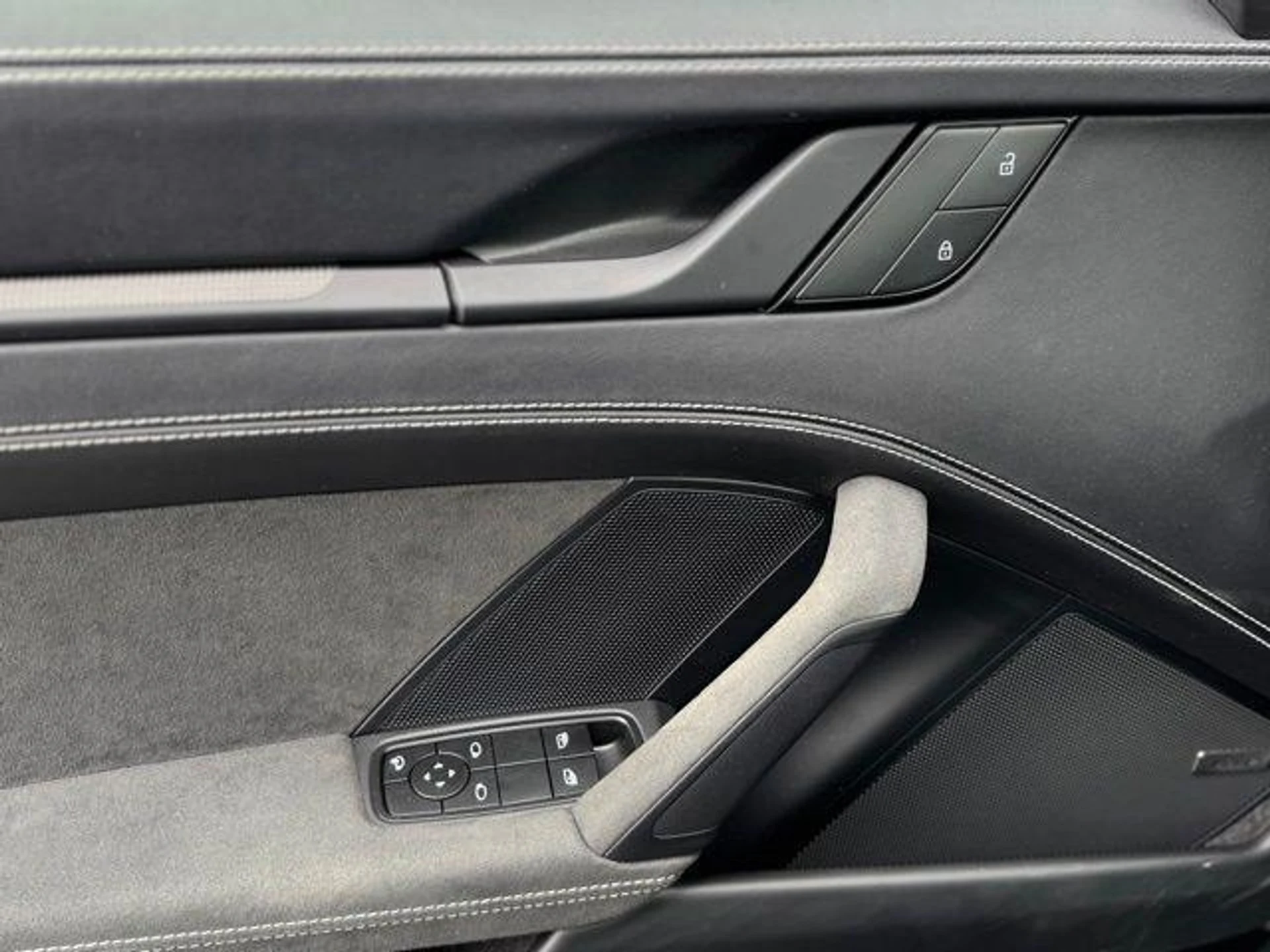 mph013_4008517751_9_OA_Fbe5oi_Ro_Ry_Grb_L_Nfh_HD_1m_N_Ic_9c54d12ff1