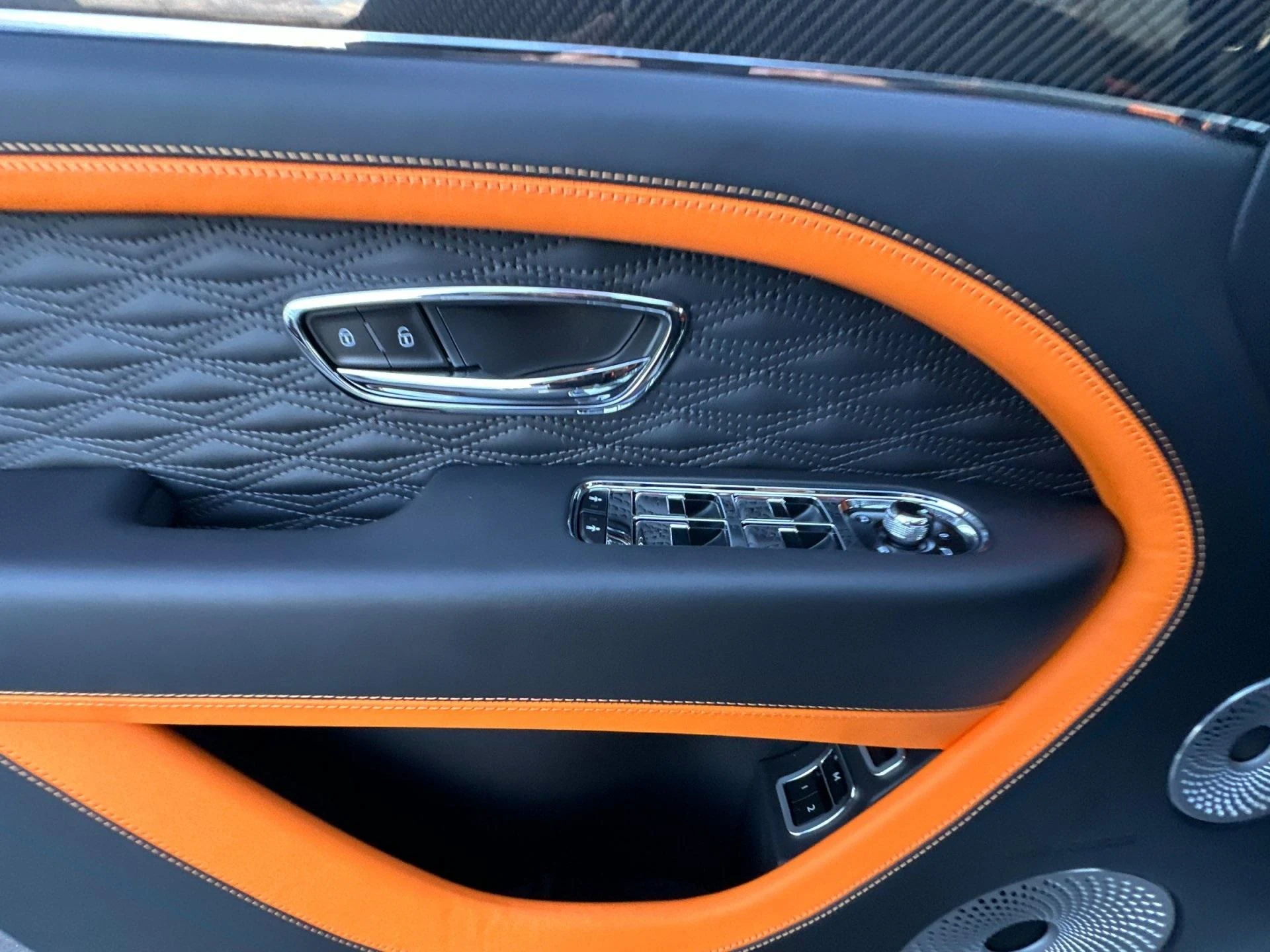 mph013_4025177936_New_2026_Bentley_Bentayga_Speed_1771602807_4e9a898087