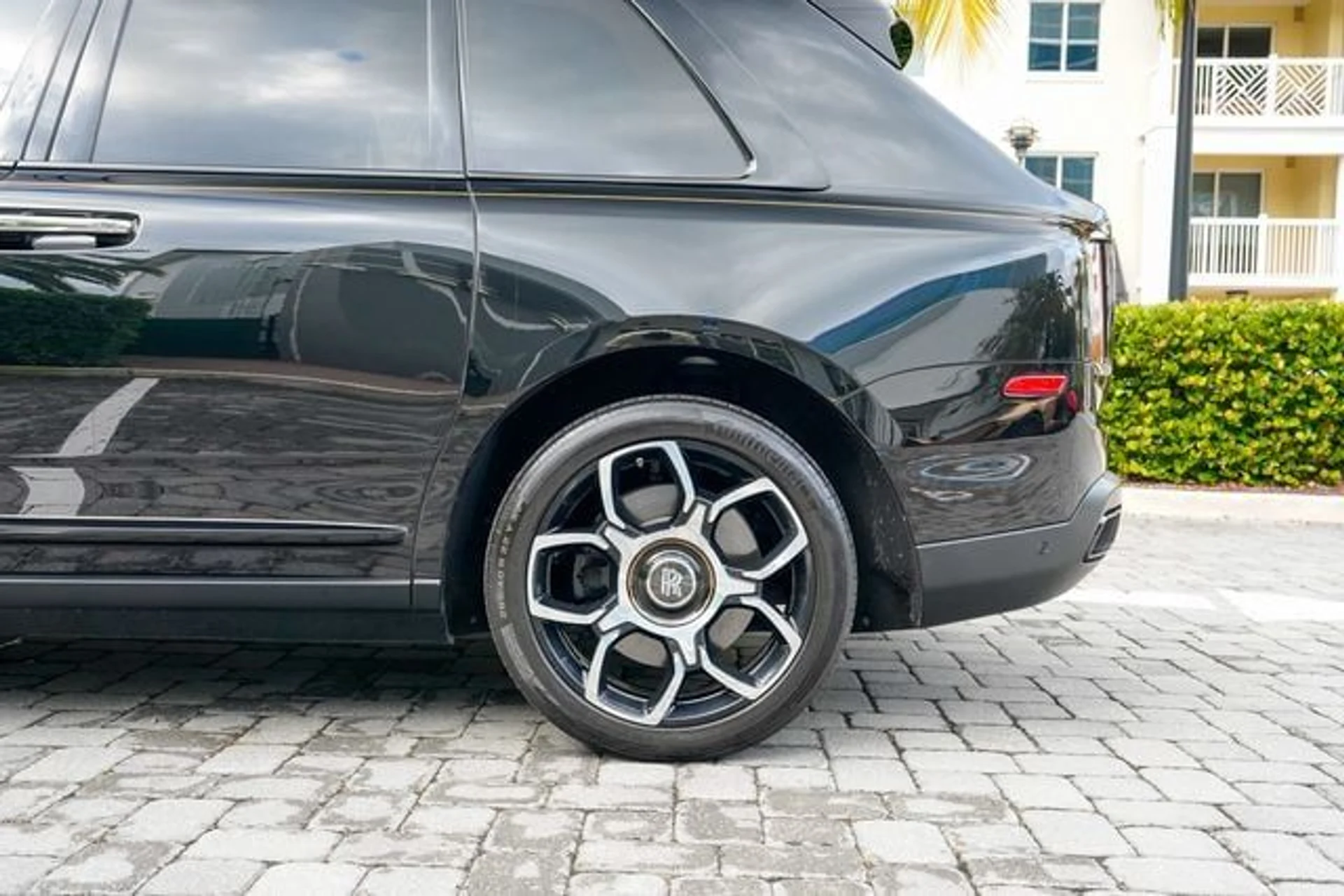 mph013_4025675746_22971405_14_15b3be338c