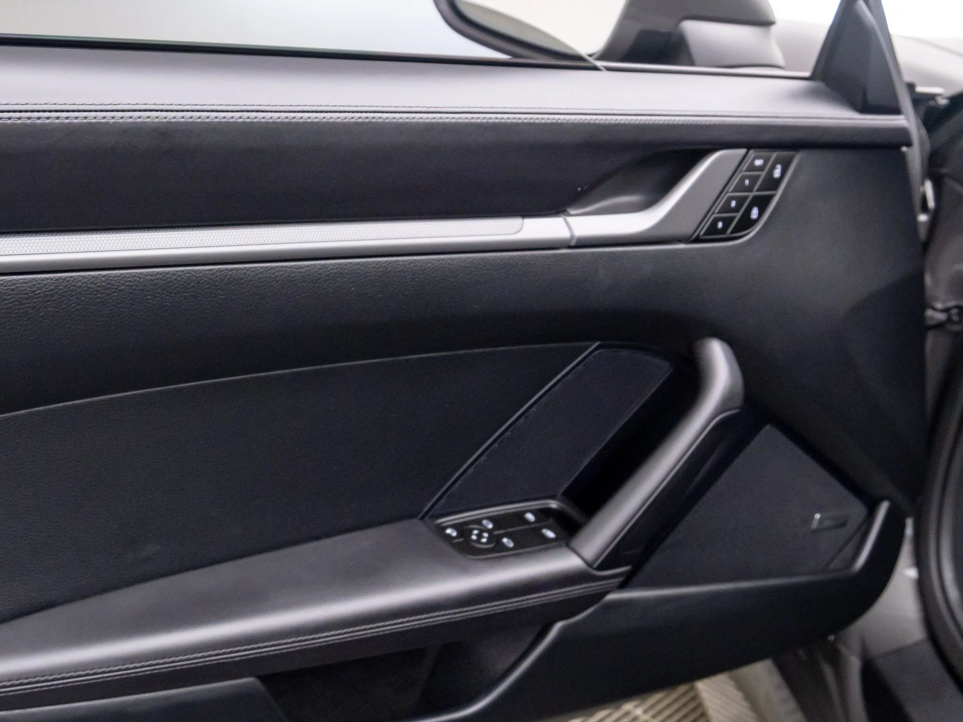 mph013_4038614054_935b3626db76c5d8acca1595ae71ea0cx_ce323c8d01