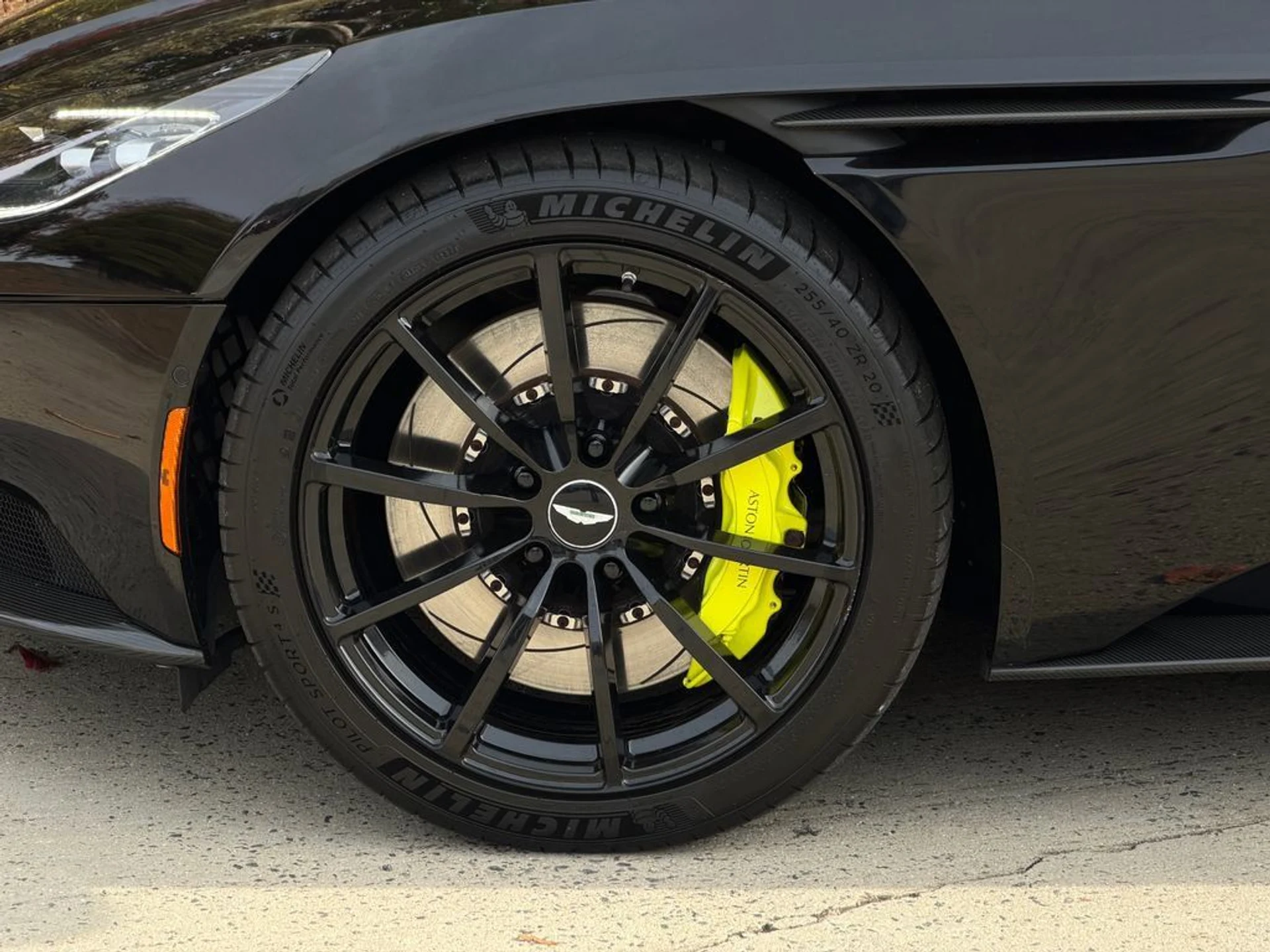 mph013_4046720872_1ecffae9de2a4b75907302365b07e898_4572368eed