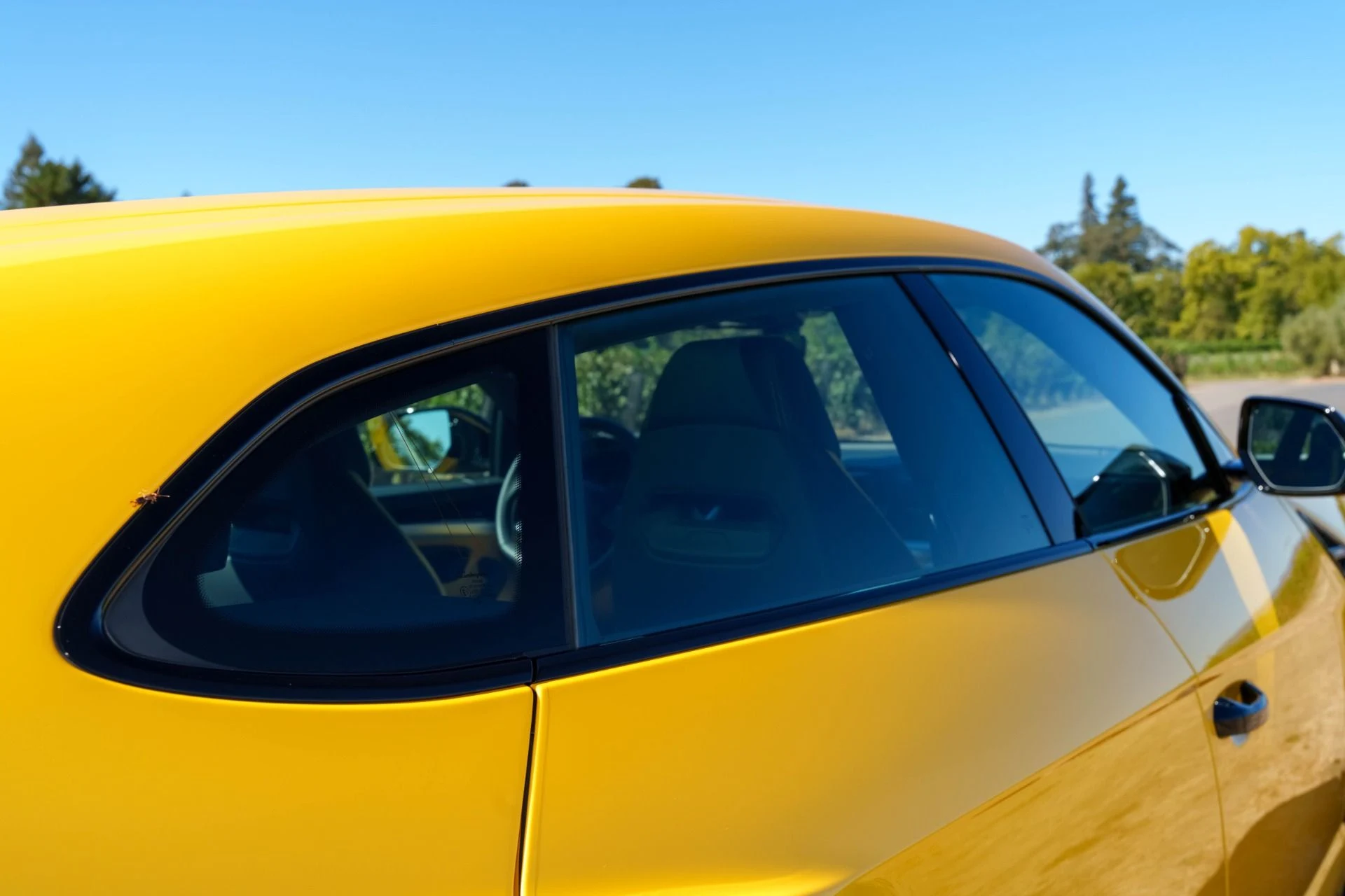mph013_4048057281_Used_2025_Lamborghini_Urus_SE_1759793222_807853a3f7