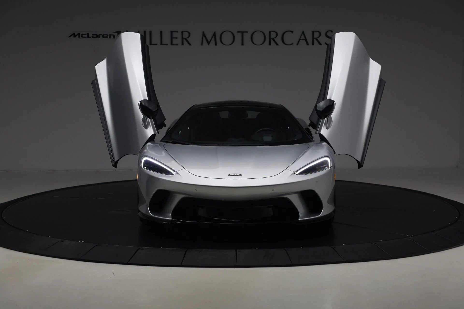 mph013_4049645474_Used_2023_Mc_Laren_GT_Luxe_2b86301465