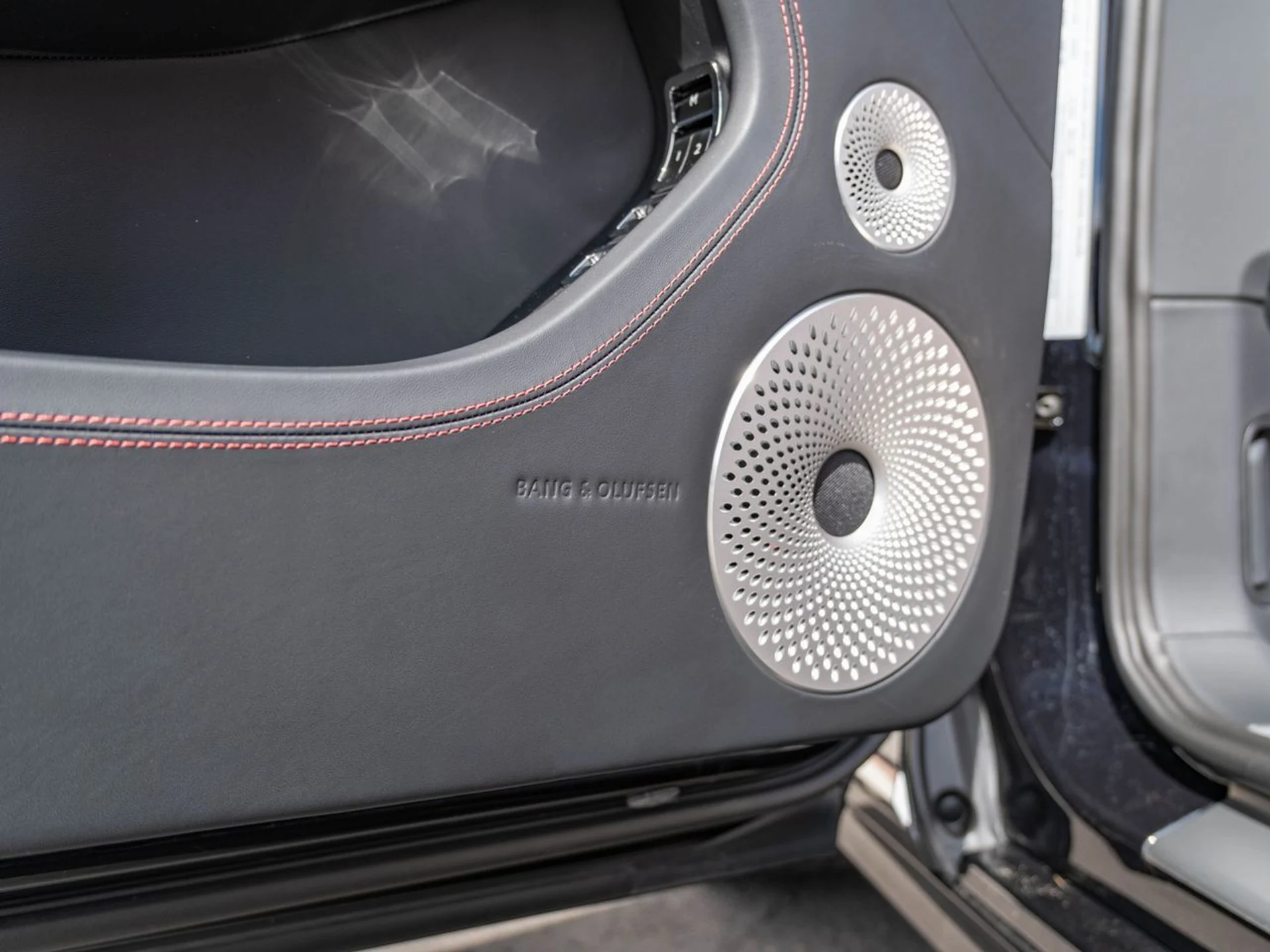 mph013_4050749330_42388ff2bcd298389b83d316a4d5c1cdx_1bb96e03b8