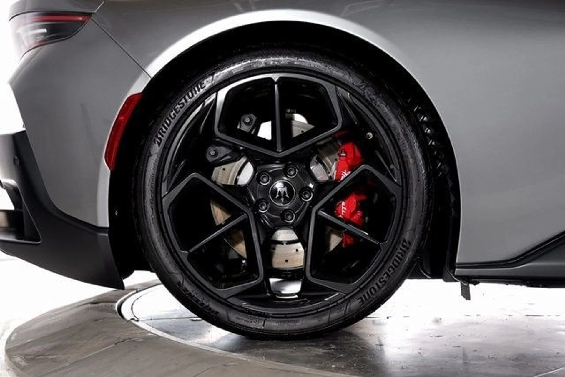 mph013_4053959108_1a00f17c155dbfe3ec7325bfda23aff1x_f98251e9e4