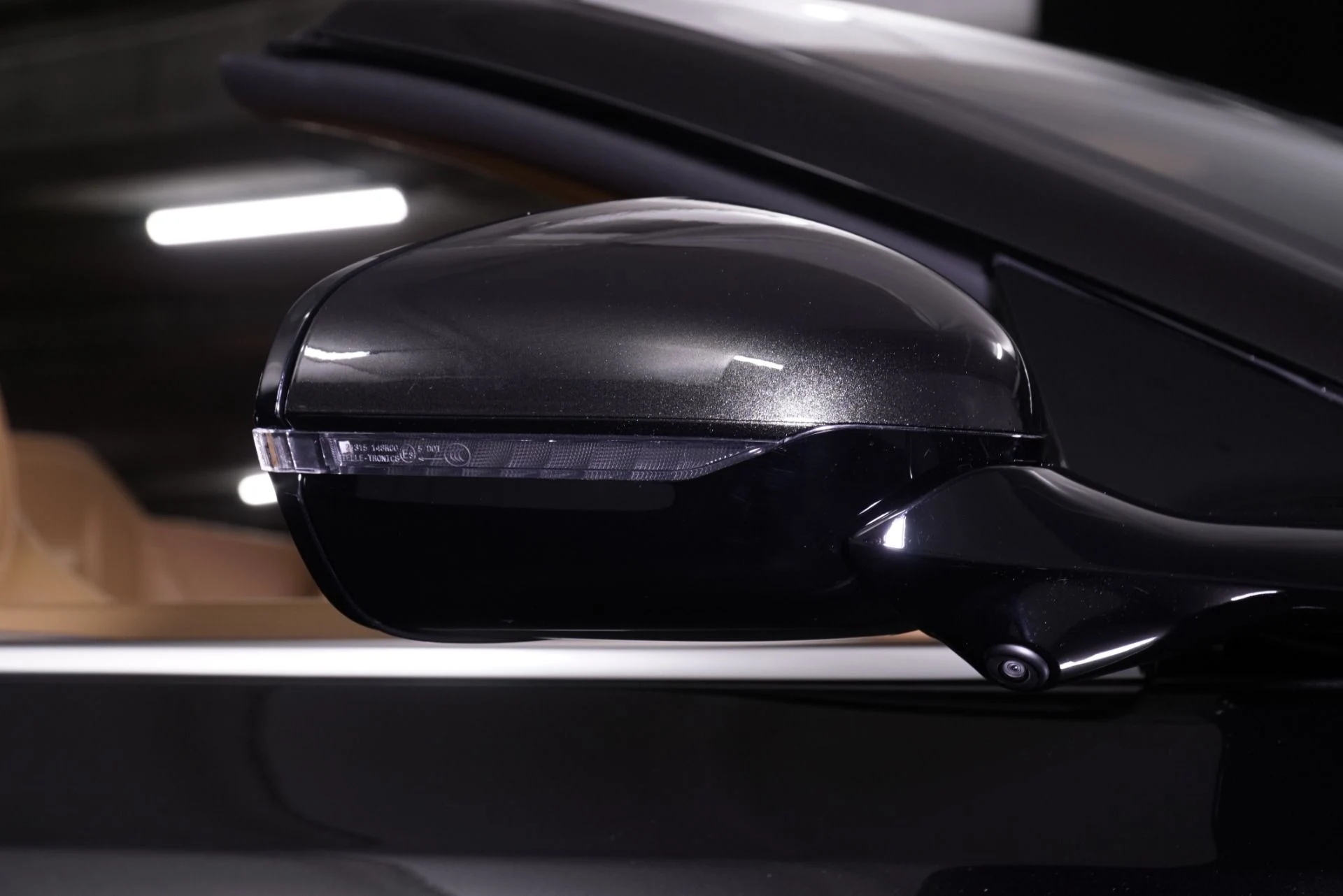 mph013_4063960696_New_2026_Aston_Martin_DB_12_Volante_Volante_1762323175_5185ce020d