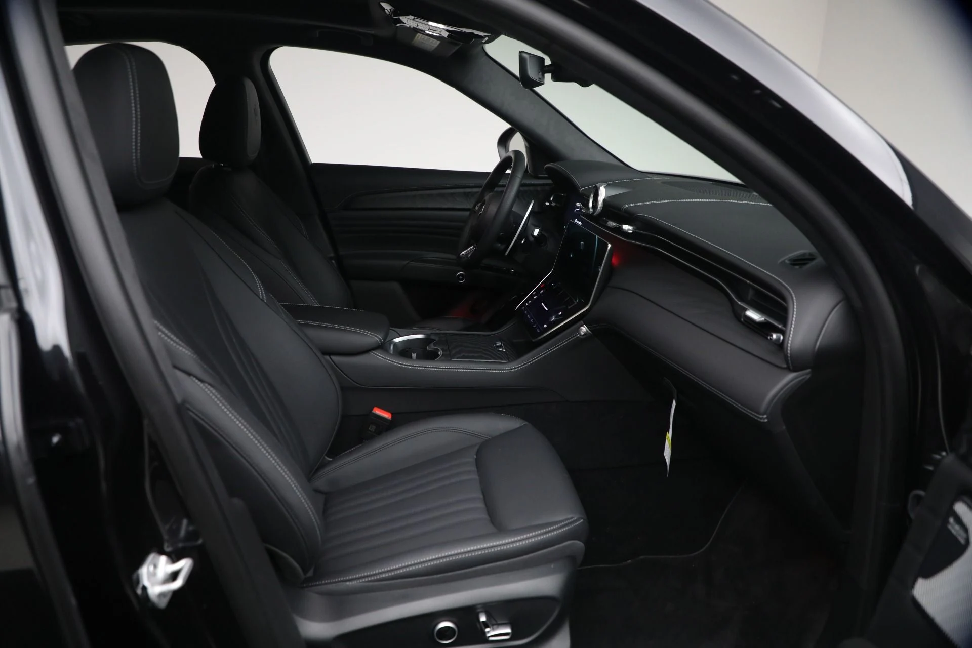 mph013_406622752_New_2026_Maserati_Grecale_Modena_V6_1770392507_efe2304ed3