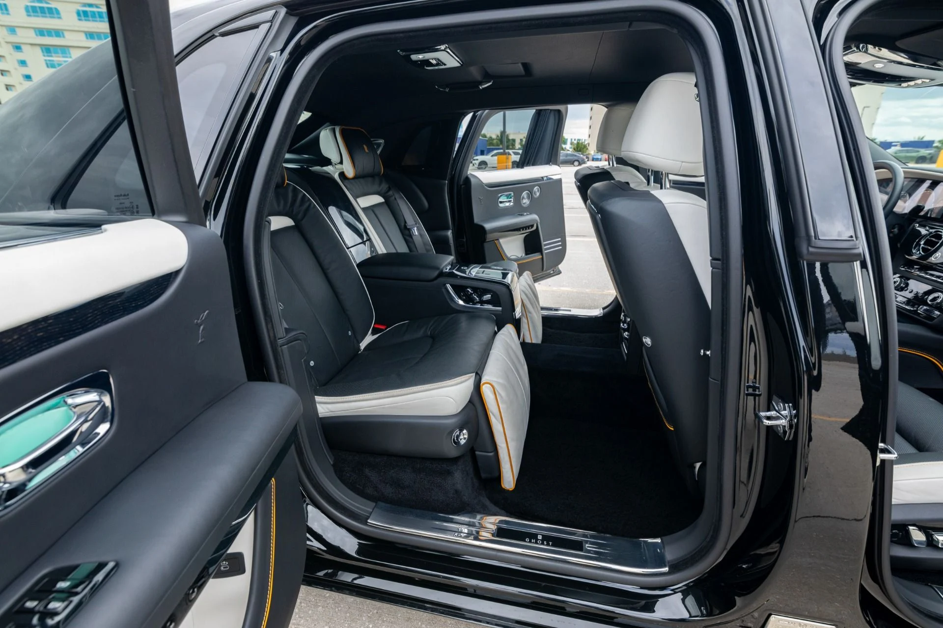 mph013_4074472874_Used_2021_Rolls_Royce_Ghost_EWB_1768869200_250d5f7109