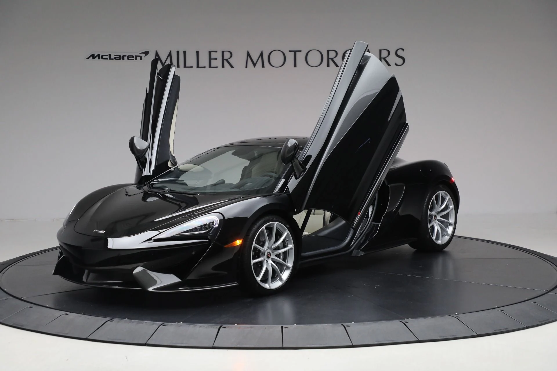 mph013_4077212851_Used_2018_Mc_Laren_570_S_Spider_74dff9ef1c