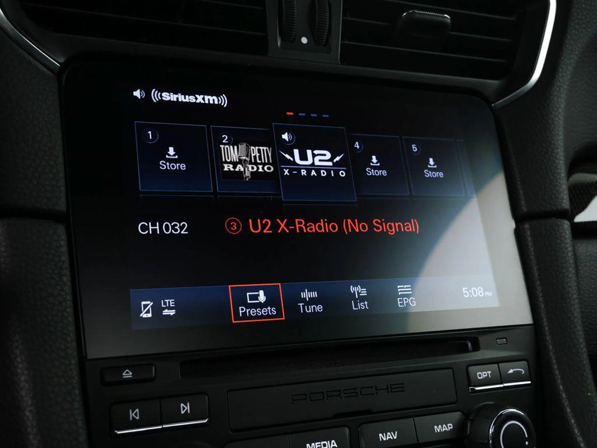 mph013_4077323334_b_C5z_U_Ipla78_QTX_01p_Udxovzgj4_U_05a53e0ceb