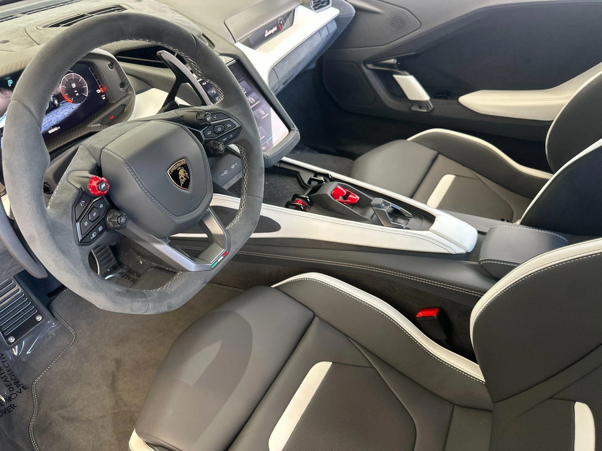 mph013_4079505615_New_2026_Lamborghini_Temerario_Coupe_1787819436_70c71827e1