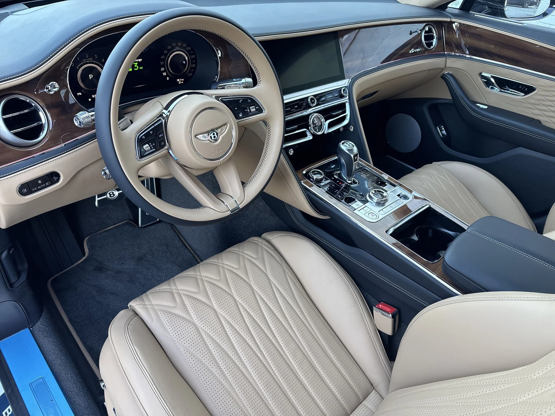 mph013_4081679116_d74c7e76756c60ac58661dfb3eadbd25x_c484d4faa2