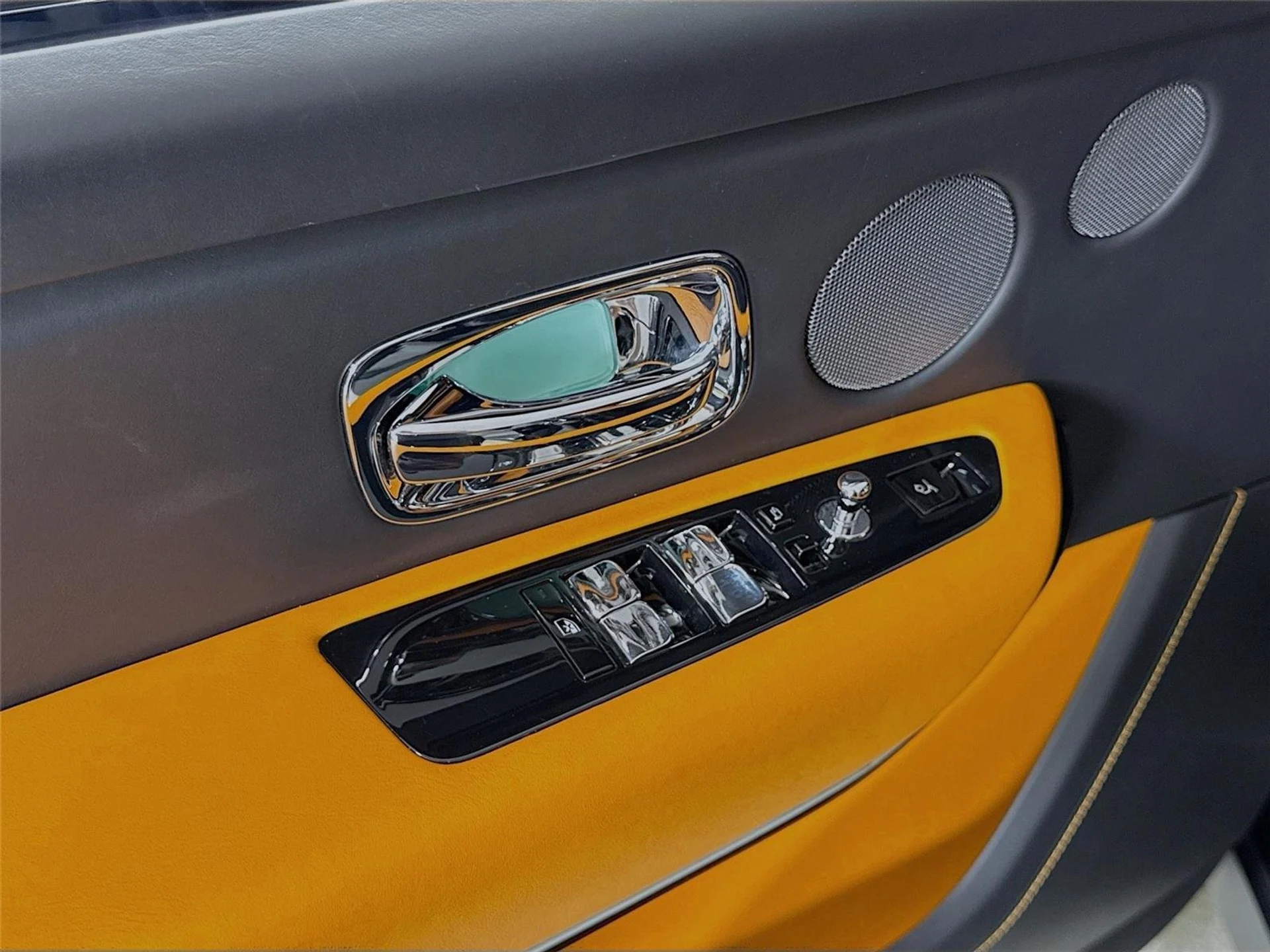 mph013_4082648295_02d1a28f4560d43d450188671ab05682_1f6b0e8de8