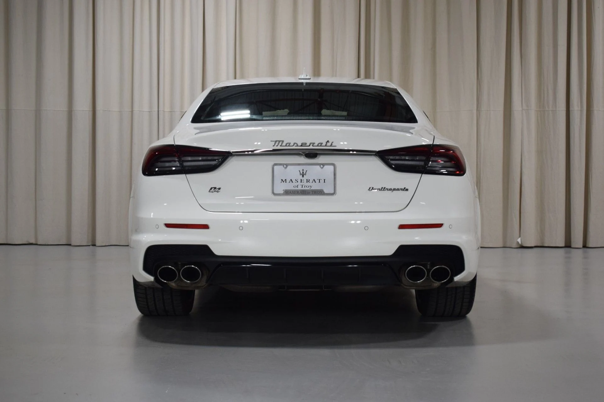 mph013_4088584229_1e3391241d71f3f3de77b97fd5f45a8ax_3afc23463a