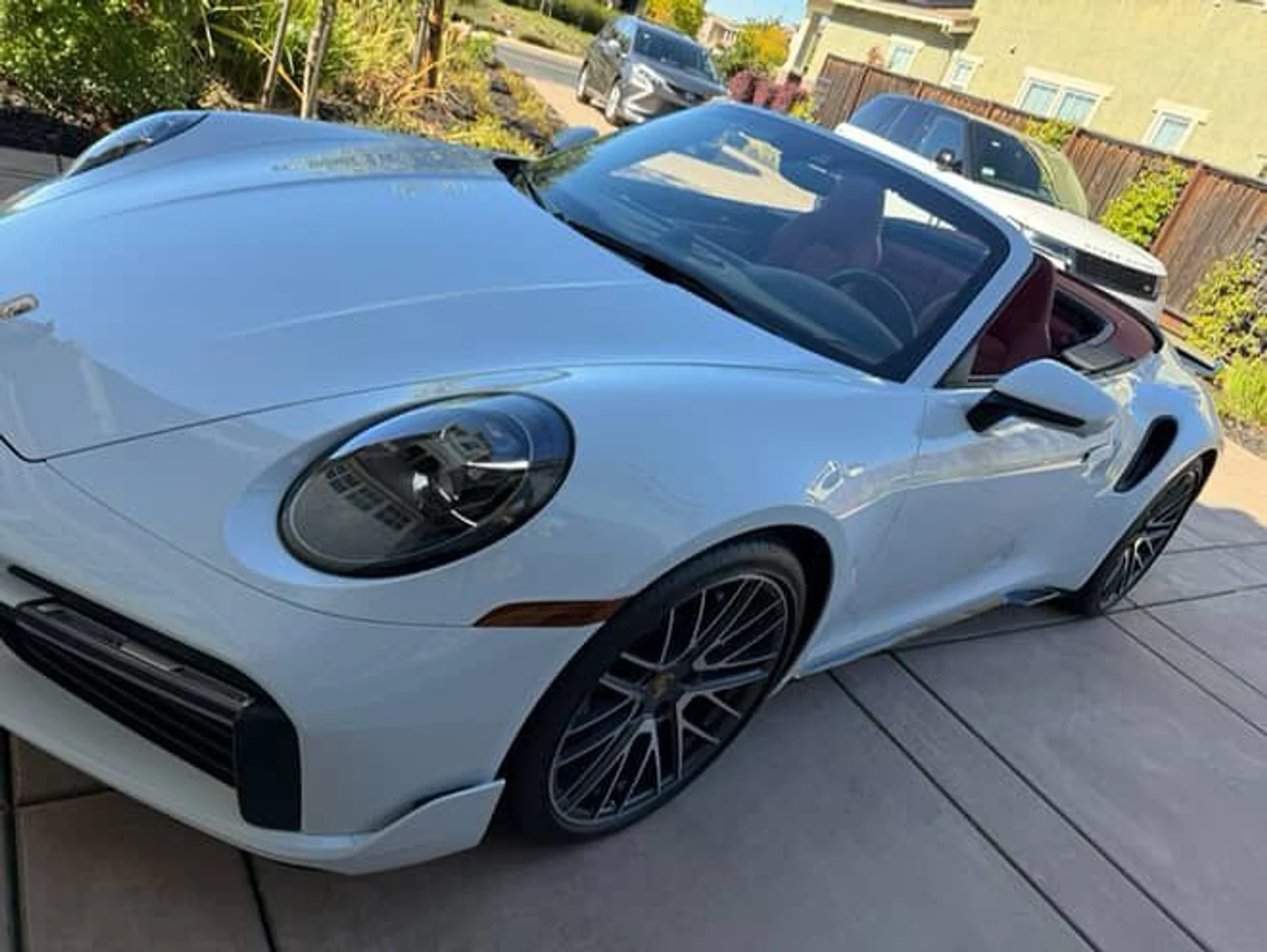 mph013_4098300811_Used_2023_Porsche_911_Turbo_S_1761082593_912ed3e162