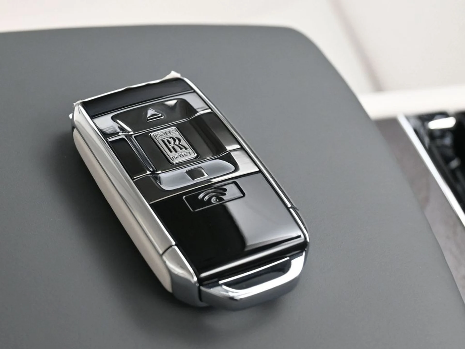 mph013_4100566929_5af9bde9eb6f7186a120d9e54cd30d64x_adba622e79