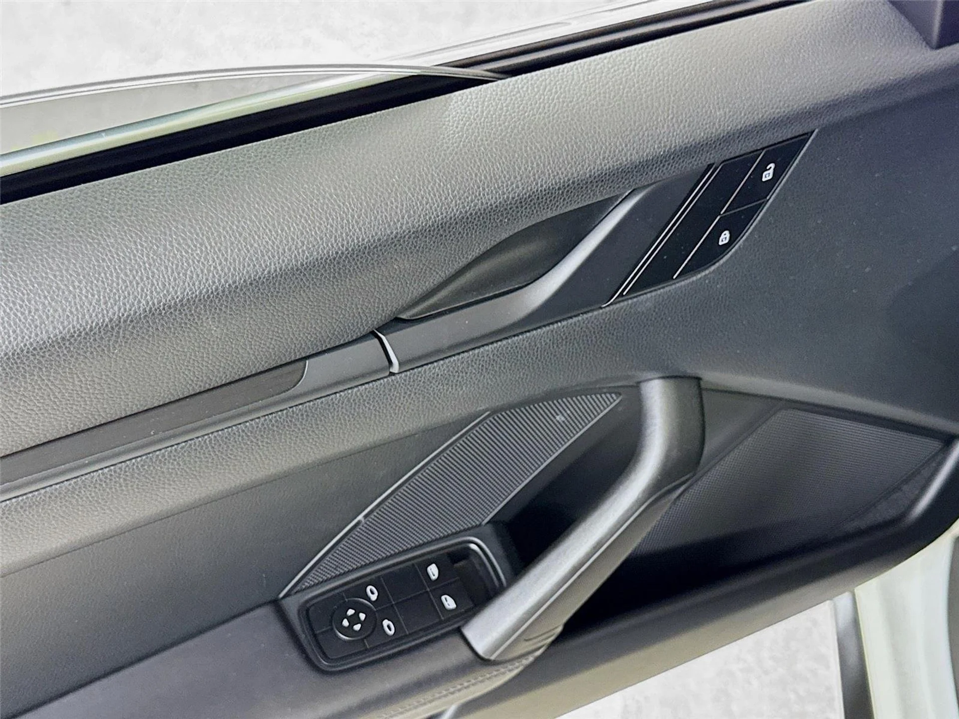 mph013_410608724_3eb02d6f608fca572b02cb3cd3c83632_f372770121