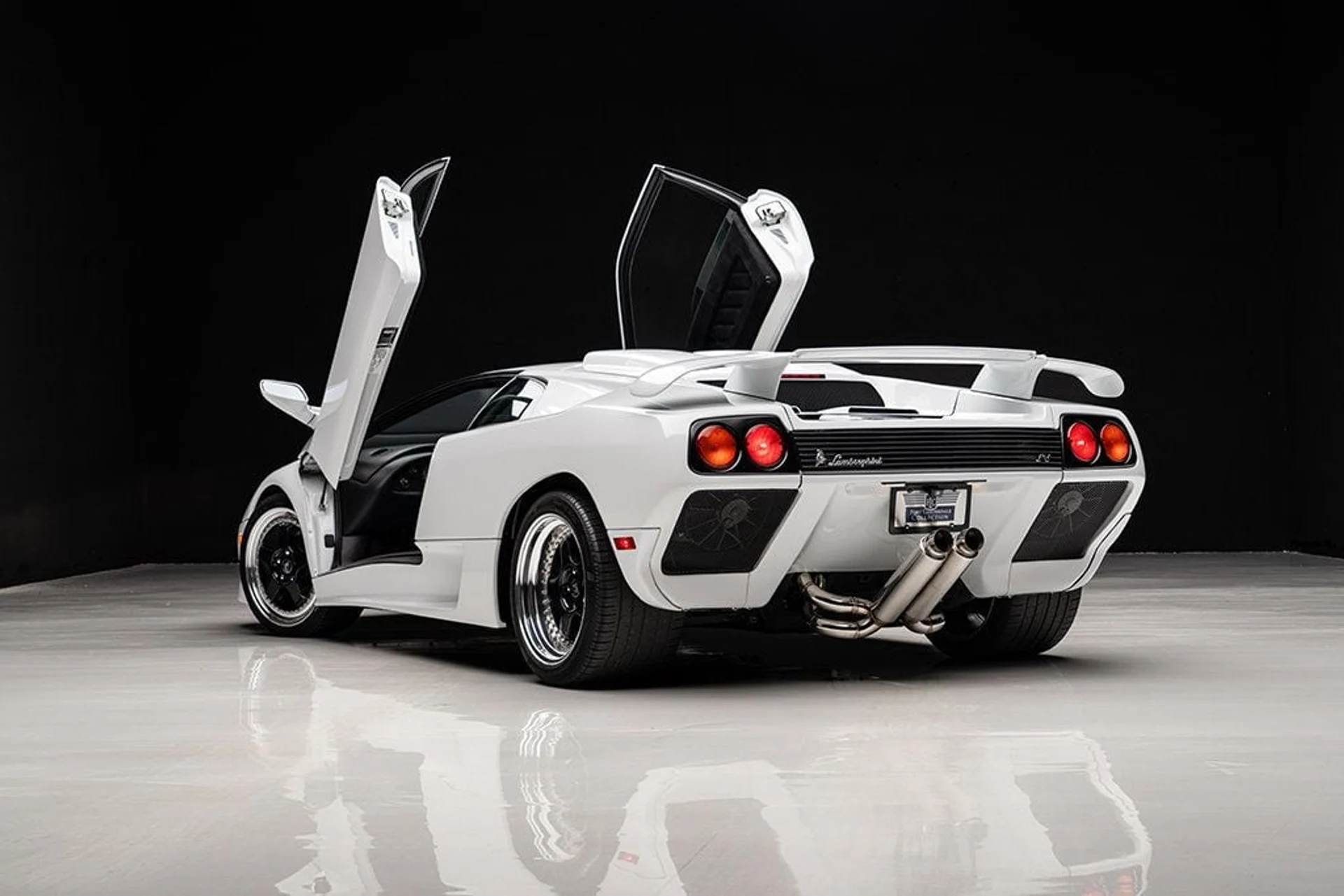 mph013_4107823459_used_1999_lamborghini_diablo_sv_9689_22911634_14_1024_5b3428dbf6