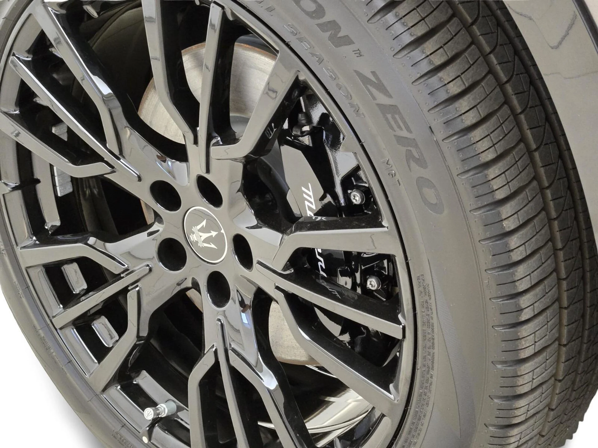 mph013_4114067717_New_2025_Maserati_Grecale_Modena_1753162079_379a77a88a