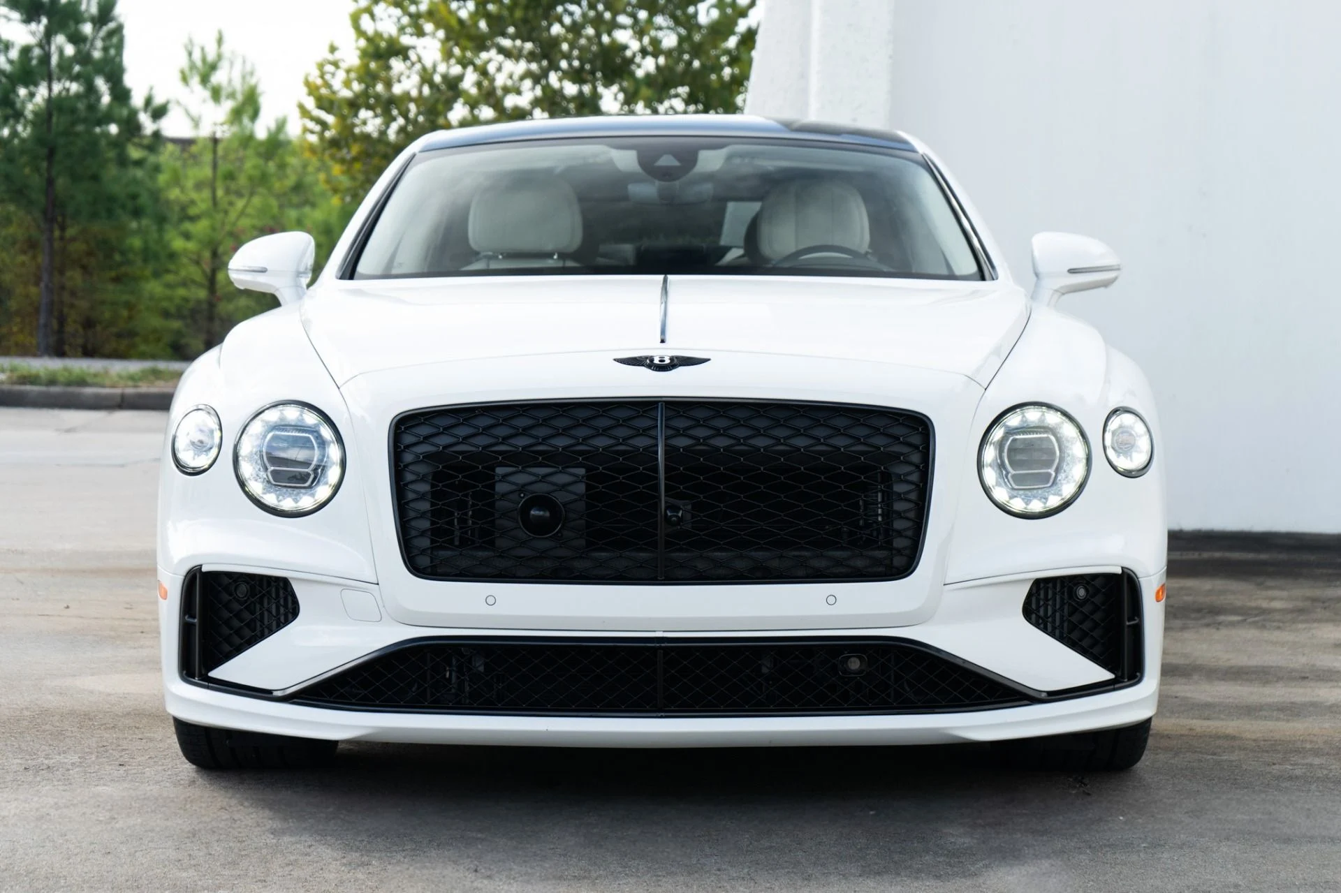 mph013_4117017549_Used_2026_Bentley_Flying_Spur_1792511723_5fc30385e6