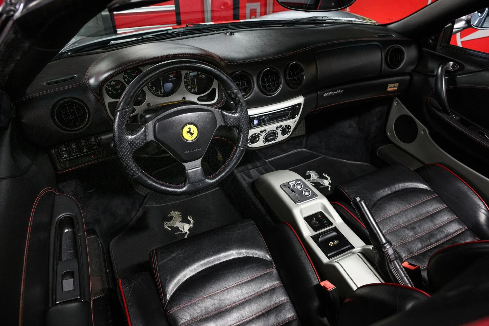 mph013_412203952_2001_Ferrari_360_Spider_13_5b45399078