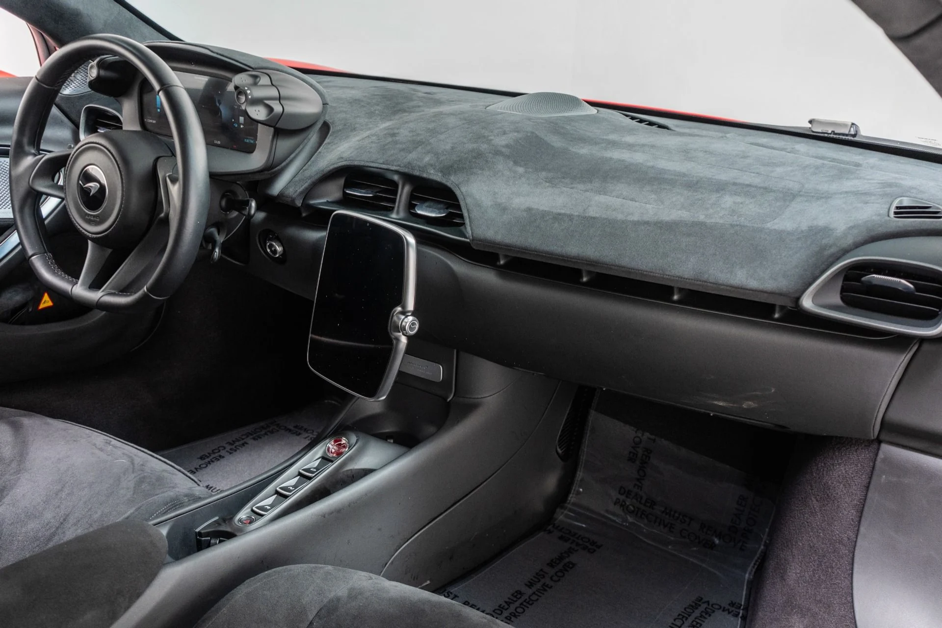 mph013_4126473643_Used_2023_Mc_Laren_Artura_Performance_Interior_Front_Axle_Lift_Bowers_and_Wilkins_Audio_1793205776_0c1ed4fb41