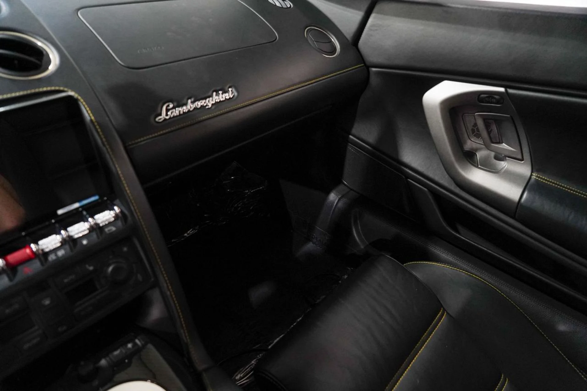 mph013_4132684760_57b60aac5046cc9f0c55d2f0e2c9b964_d321de96ec