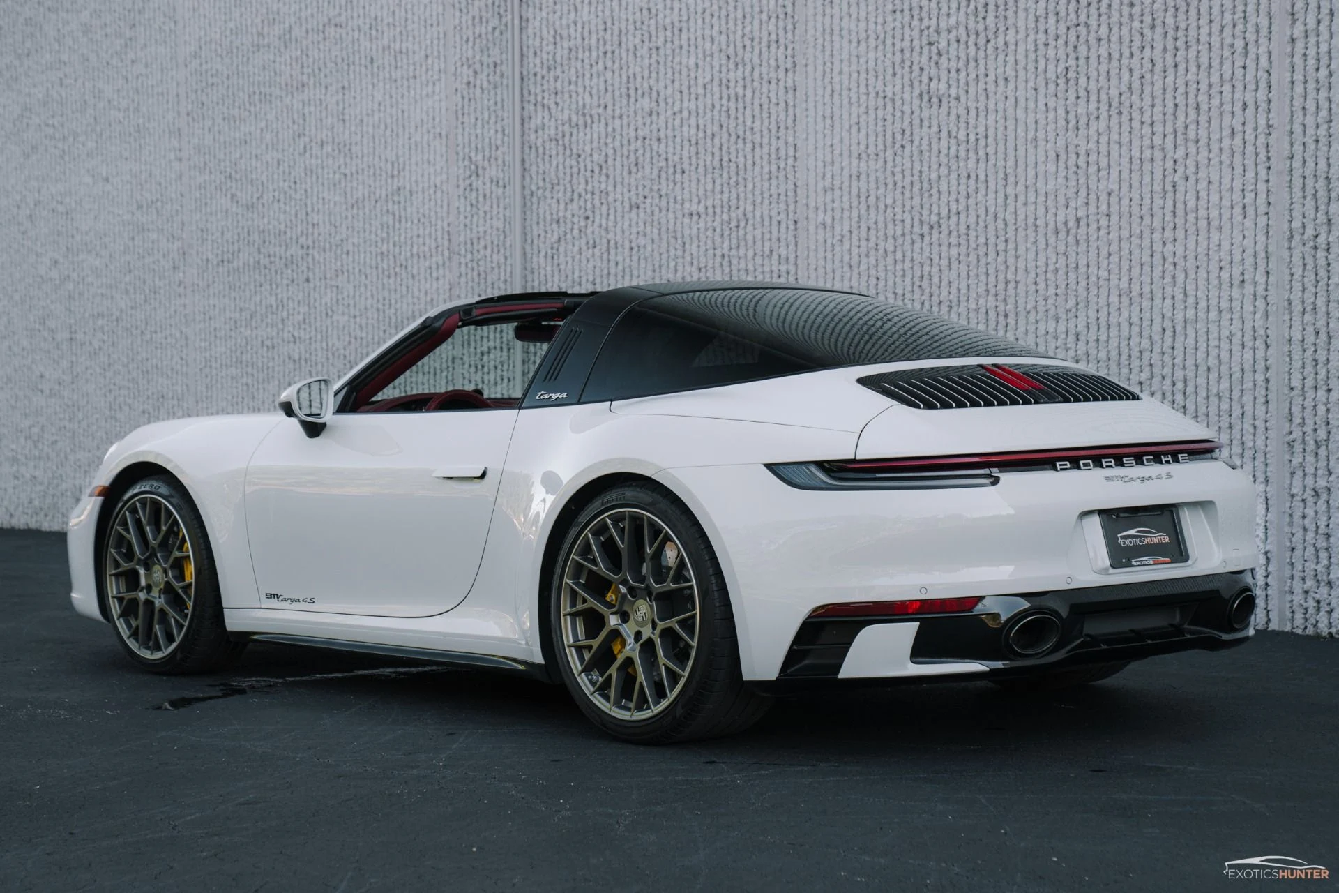mph013_4140379638_Used_2022_Porsche_911_Targa_4_S_w_187_K_MSRP_CC_Bs_Premium_Package_1753913032_267b0c3e62