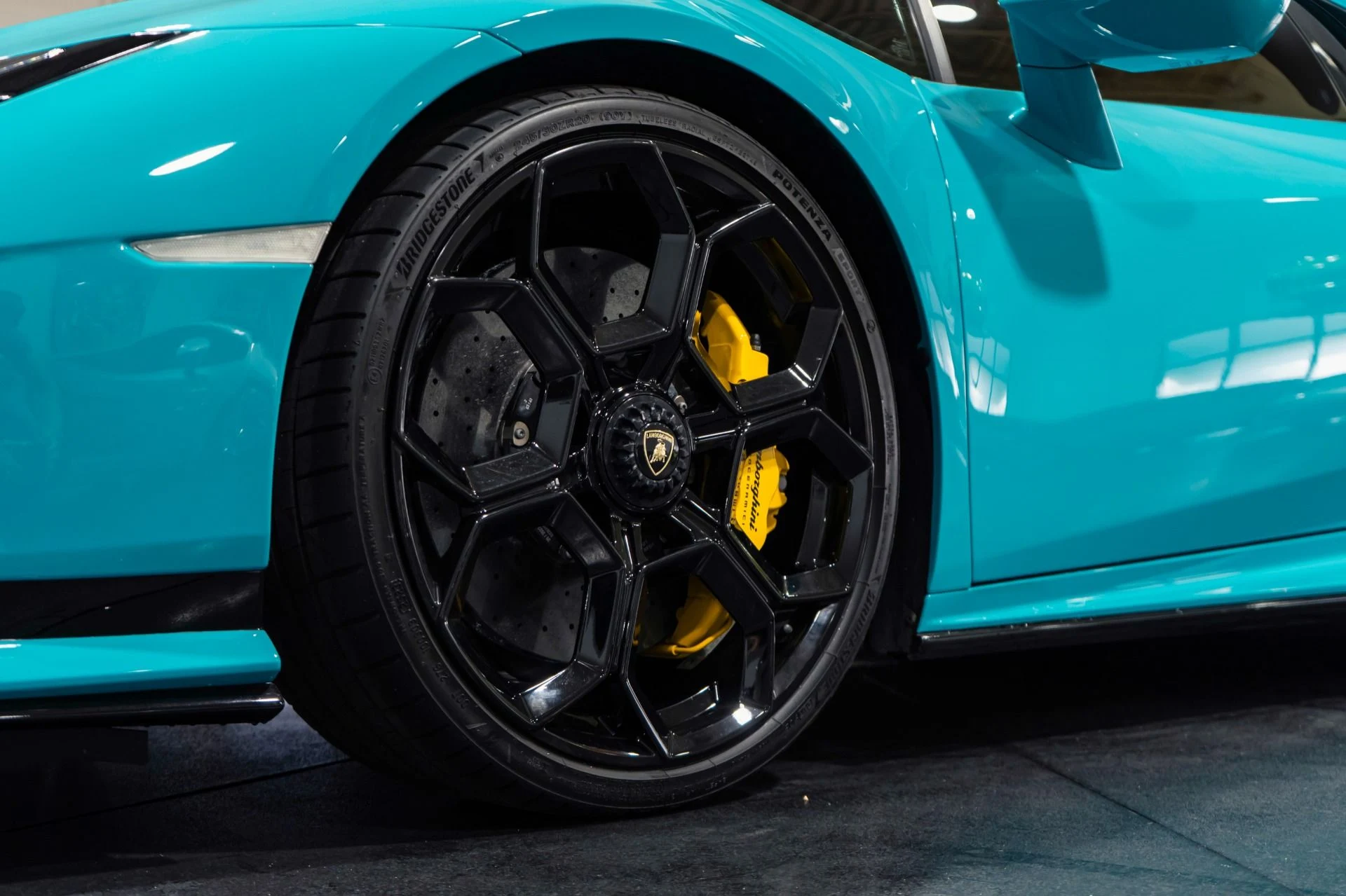 mph013_4143163305_Used_2023_Lamborghini_Huracan_Tecnica_Ad_Personam_Blu_Glauco_1770773023_b3a5330e73