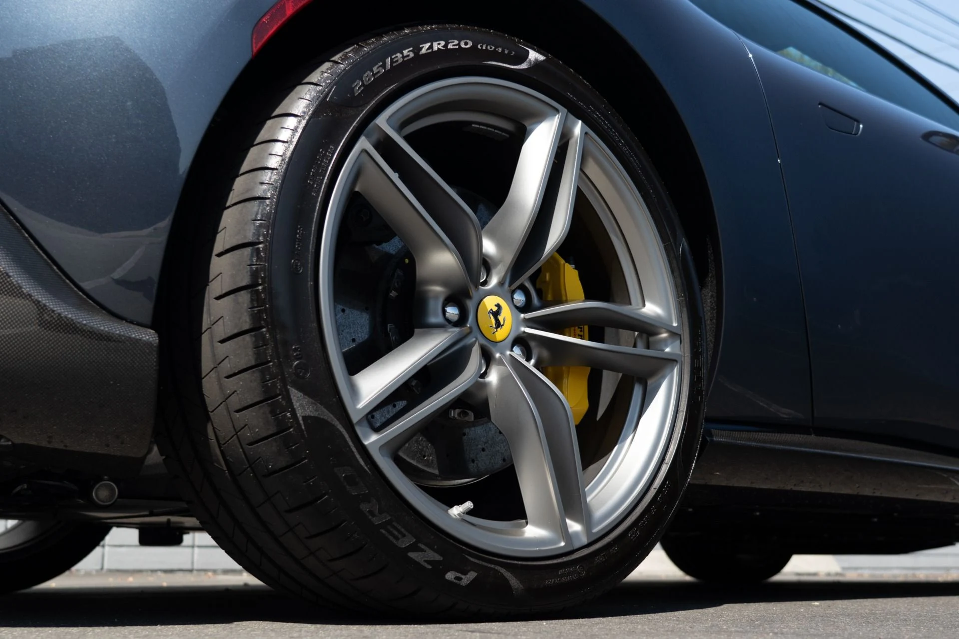 mph013_4147556172_Used_2024_Ferrari_Roma_1757965084_5609b80780