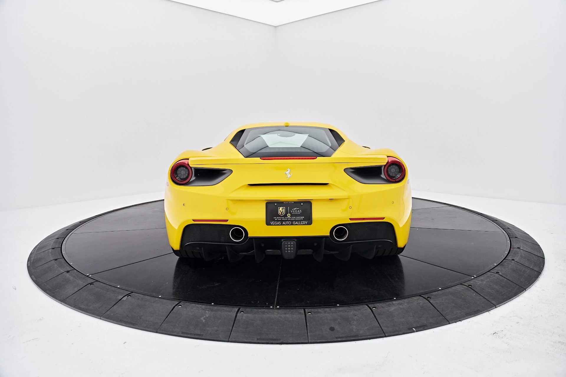 mph013_415194475_Used_2017_Ferrari_488_GTB_Base_1791401146_a790738e10