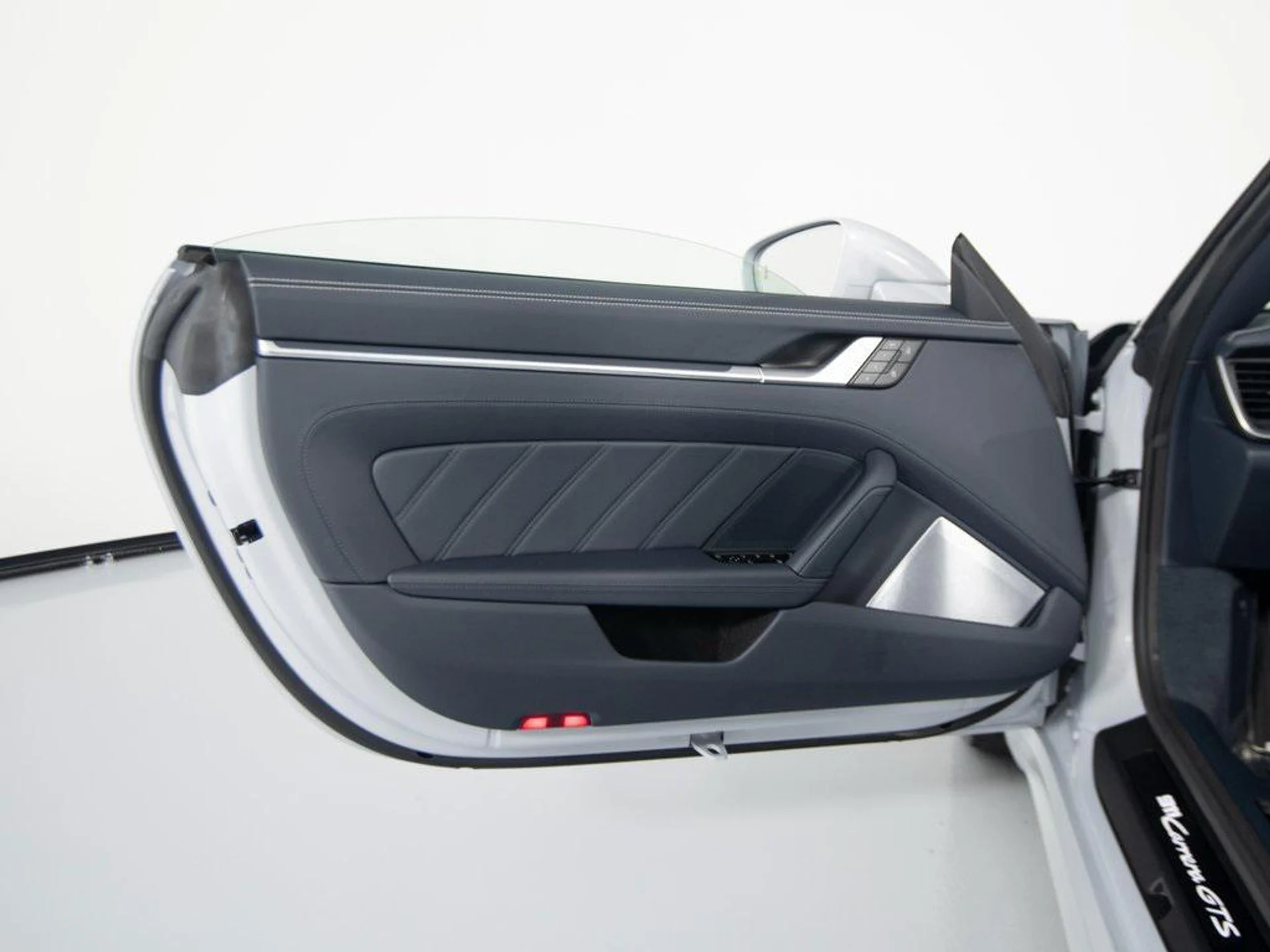 mph013_4153663724_K_Voy_ldar_Kuu5_Lx0_HHT_b_XM_Zs_KU_3209732c09