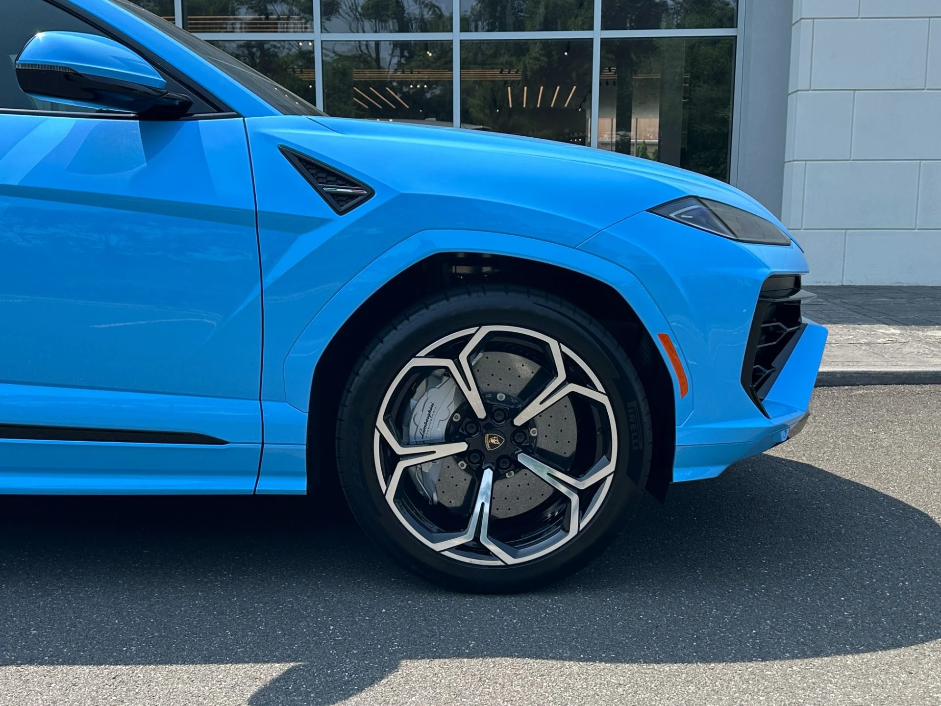 mph013_4171293160_Used_2026_Lamborghini_Urus_SE_1783978520_fb87f30fe8
