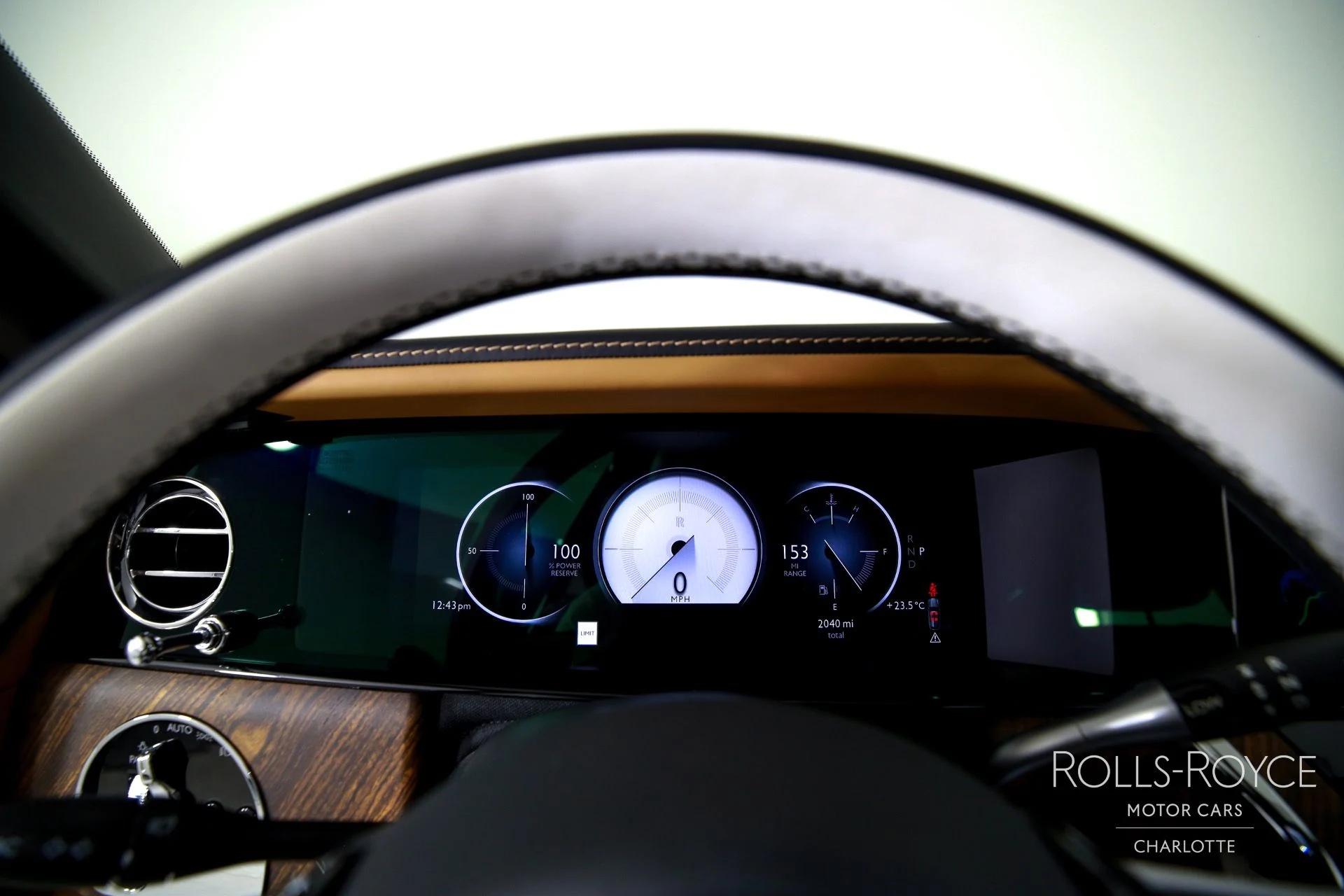 mph013_4182951677_Used_2025_Rolls_Royce_Cullinan_1759510735_ad49a76bfd