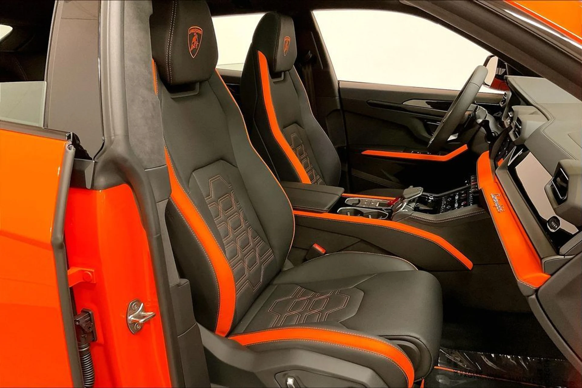 mph013_418315200_b40219f8167f0ebc5f16e5c855454b03x_6ee3d11989