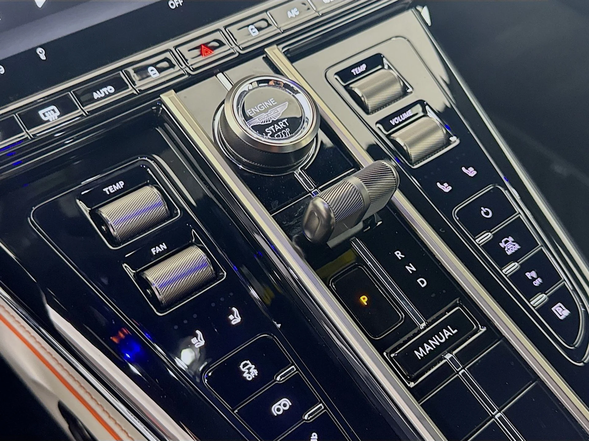 mph013_4186798992_7f6e8be9cd866f8541049d0190cb7d4fx_06bba24865