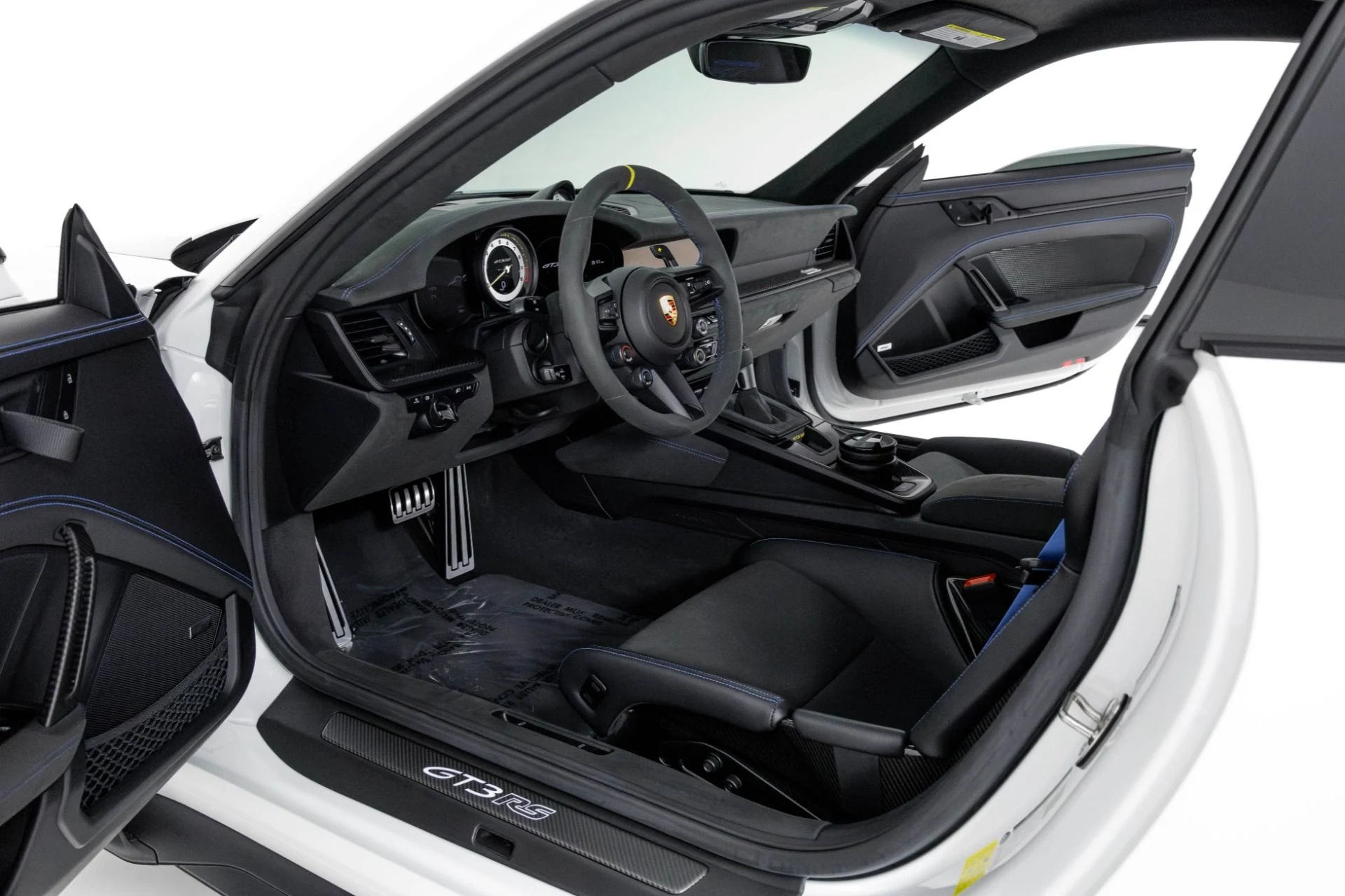mph013_4188003831_Used_2024_Porsche_911_GT_3_RS_1763426463_7d88816a38