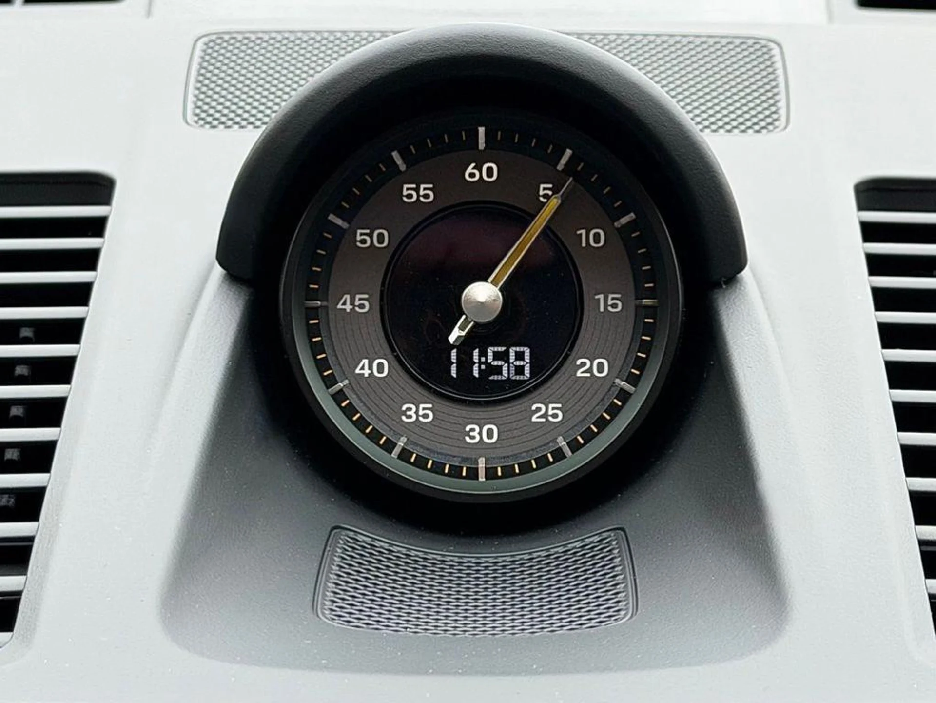 mph013_4189492076_v5_VZ_Ou_H_Zo8_GG_9hofonz_Ouxxzf_WY_89dcf7e1b2